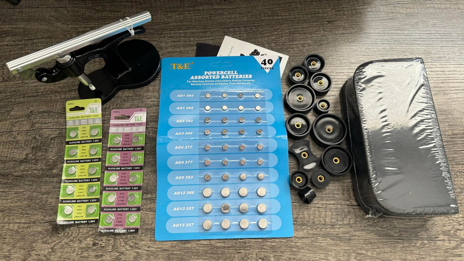 GLDCAPA Professional Watch Battery Replacement Kit, Watch Repair Tools with Carrying Case, Watch Link Removal Tool Kit, Watch Case Opener, Watch Press Set with 60pcs Watch Battery customer photo 2