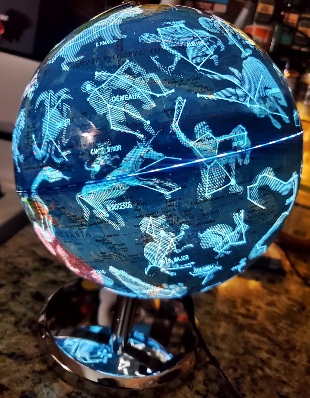 12'' Retro Illuminated World Globe with Wooden Stand, 2-in-1 Educ & Decor Antique Night Light up Globe Built in LED & HD Printed Map customer photo 1