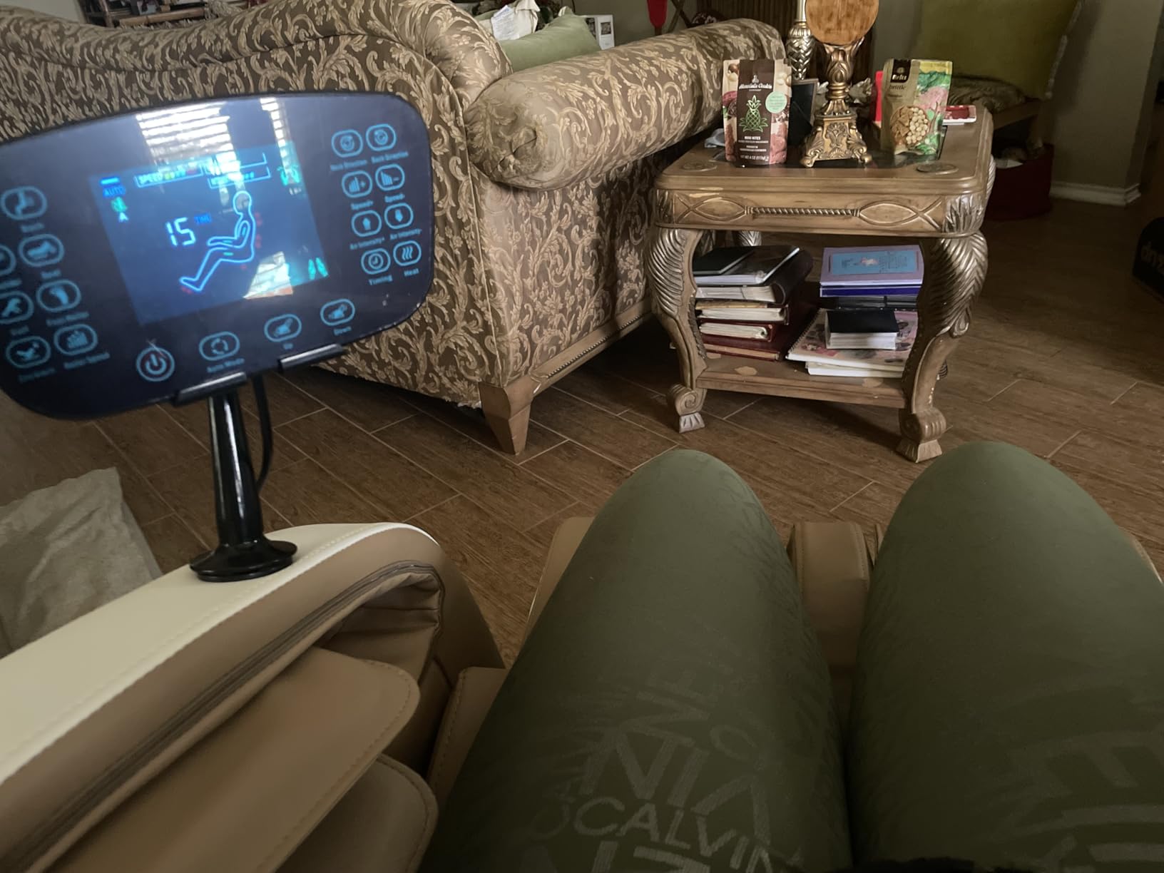 Mazzup Massage Chair Full Body with Heat, 20 Auto Modes, Zero Gravity Shiatsu Recliner customer photo 2