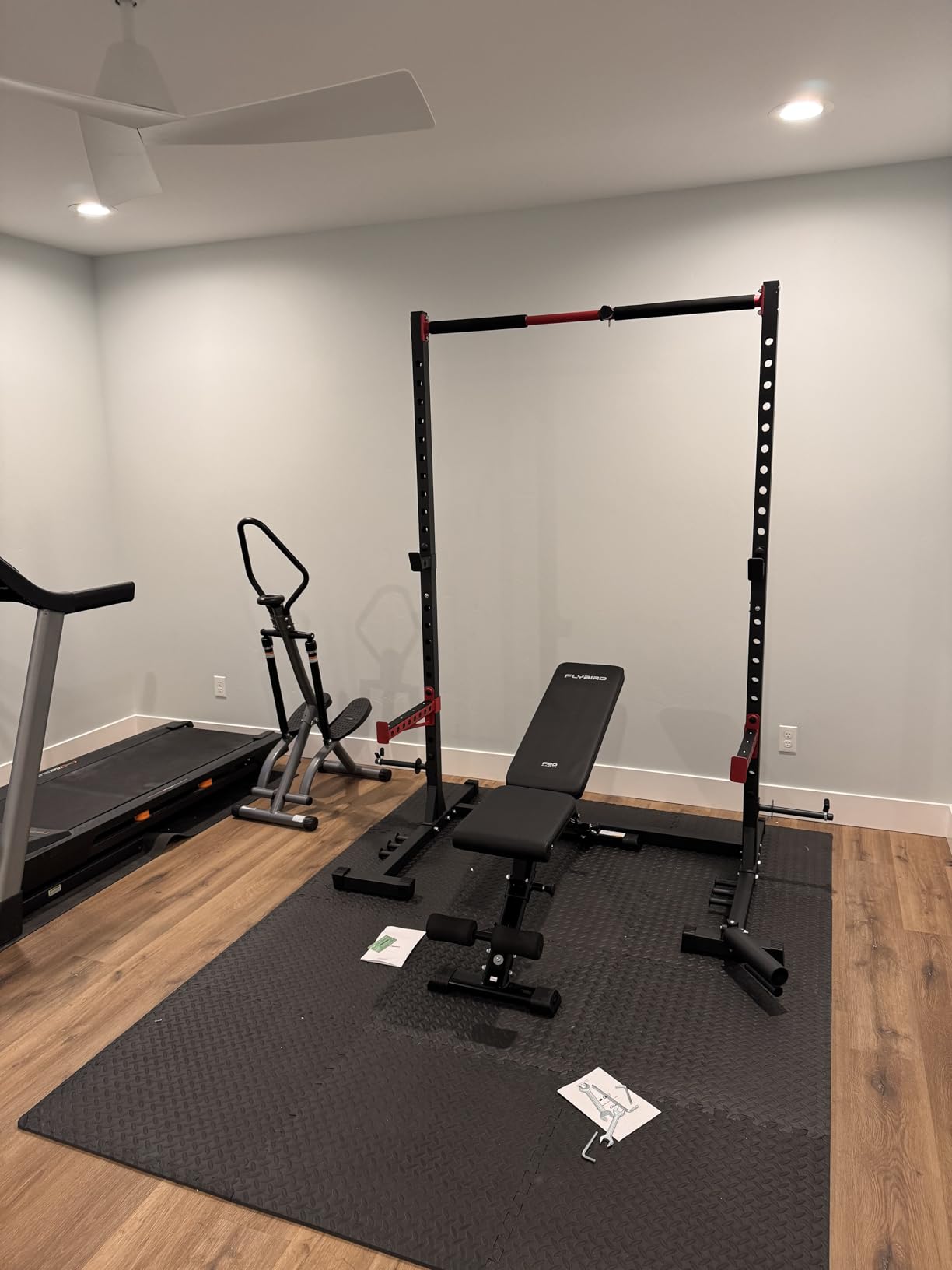 FLYBIRD SR1 Squat Rack, Adjustable Power Rack for 6FT/7FT Barbells with Pull-Up Bar, 22 Adjustment Positions customer photo 1