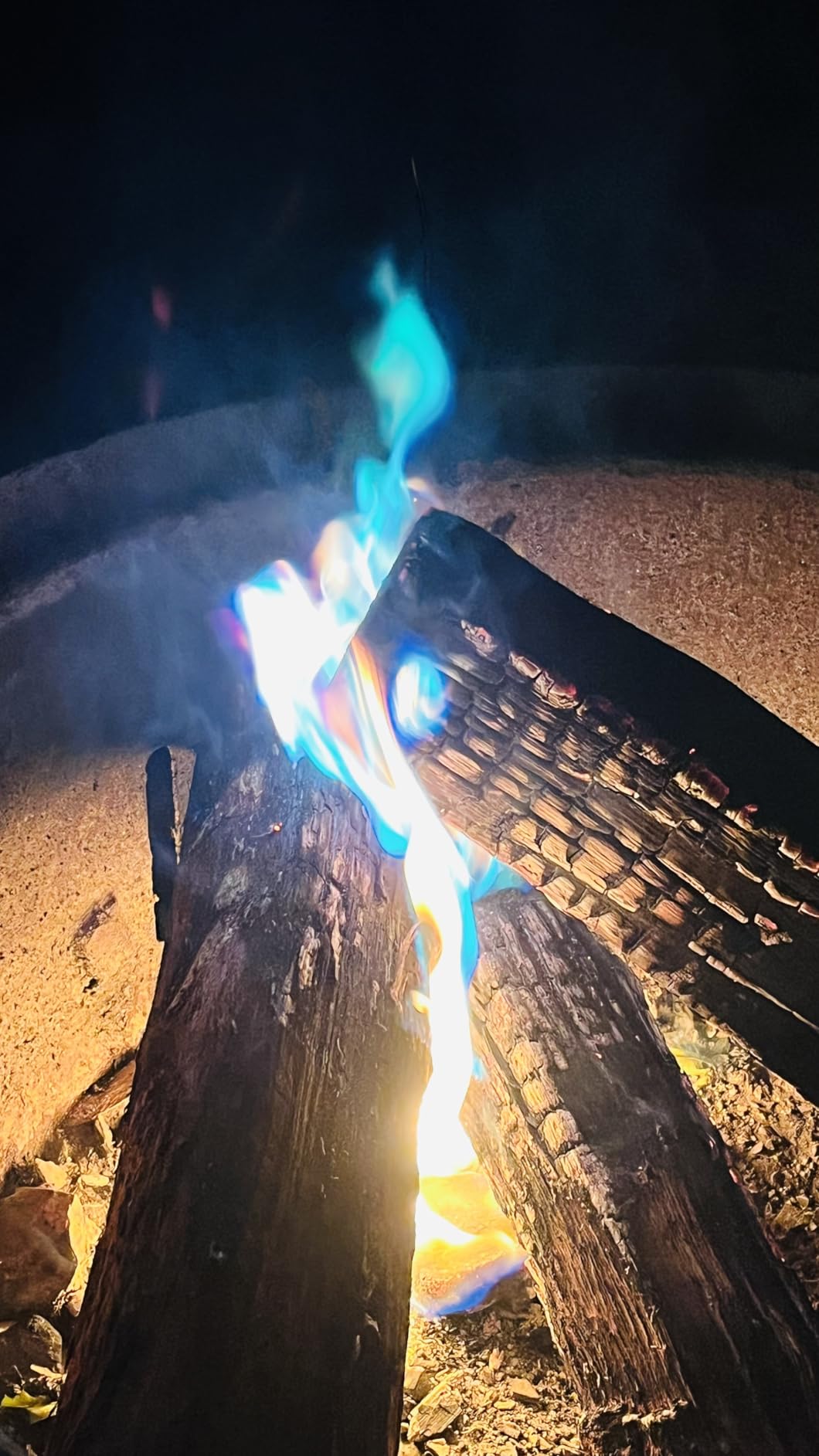 MEKER Fire Color Changing Packets - Fire Pit, Campfires, Outdoor Fireplaces, Bonfire - Magic Colorful Changing Fire - Perfect Fire Camping Accessories for Kids & Adults (12 Pack) customer photo 1