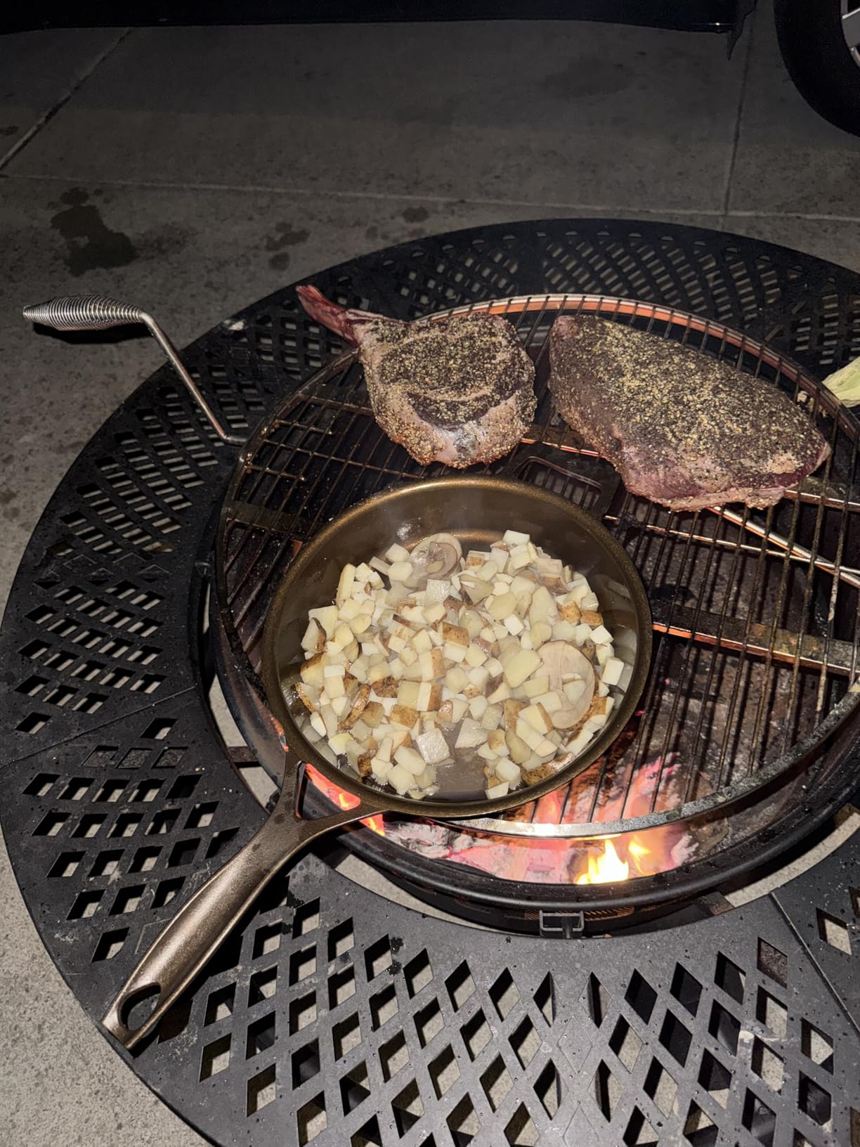 Stargazer 12-Inch Cast Iron Skillet | Made in USA, Seasoned, Premium Frying Pan for Grilling, Searing, Baking & More - Durable Cast Iron with Smooth Cooking Surface customer photo 1