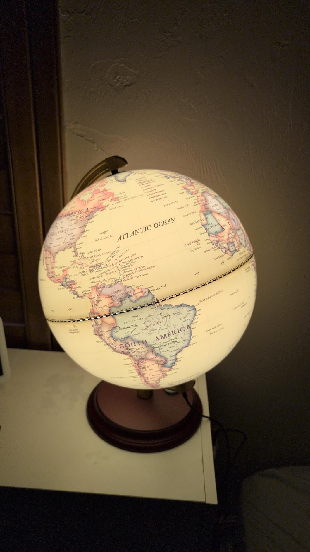 13'' Illuminated World Globe for Adults Kids, Vintage | 720/360 Degree Rotation Light up Globe Lamp with Stand, World Map for Interactive Learning customer photo 1