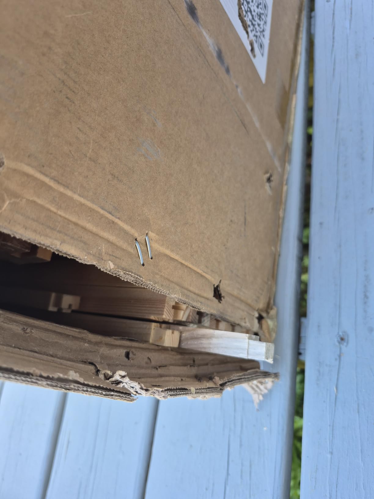 Honey Lake 10-Frame Langstroth Beehive Starter Kit, Beeswax Coated Complete Bee Hive Includes 2 Deep Brood Boxes & 2 Medium Super Bee Boxes with Beehive Frames and Foundations for Beekeepers (4 Layer) customer photo 1