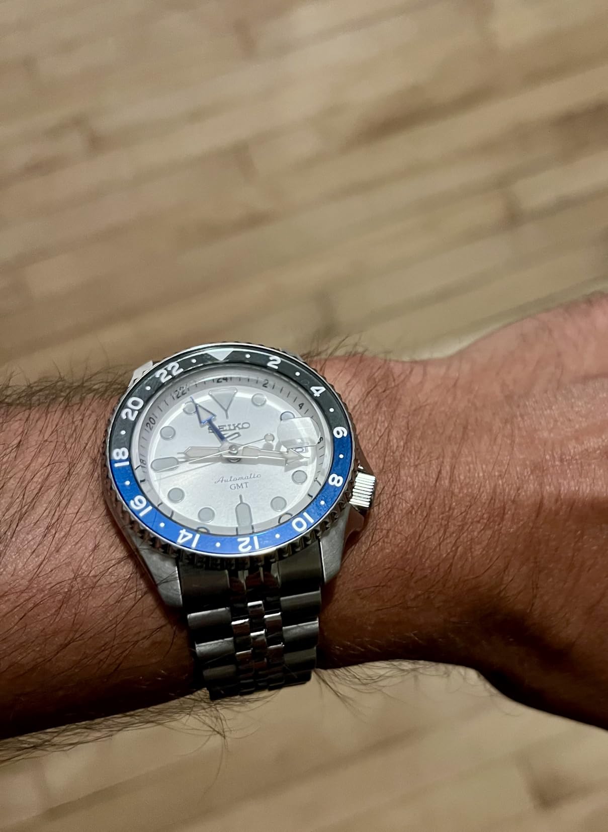 Seiko Automatic Watch for Men - 5 Sports Collection - Men's Sport Watch, Stainless Steel, GMT Hand - Water-Resistant 100M customer photo 2