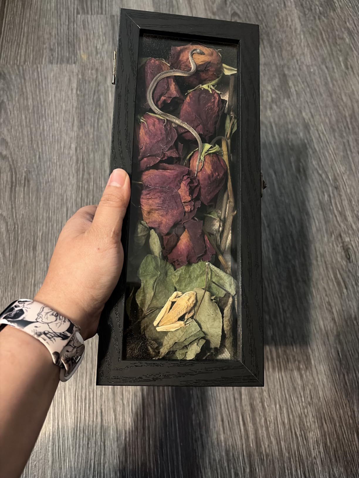 GraduationMall 13x16 Shadow Box Frame Solid Wood Glass Door Display Case with Linen Back and 6 Stick Pins, 1.5 inches Interior Depth, Ideal for Memorabilia Pictures Flowers Medals Tickets customer photo 2