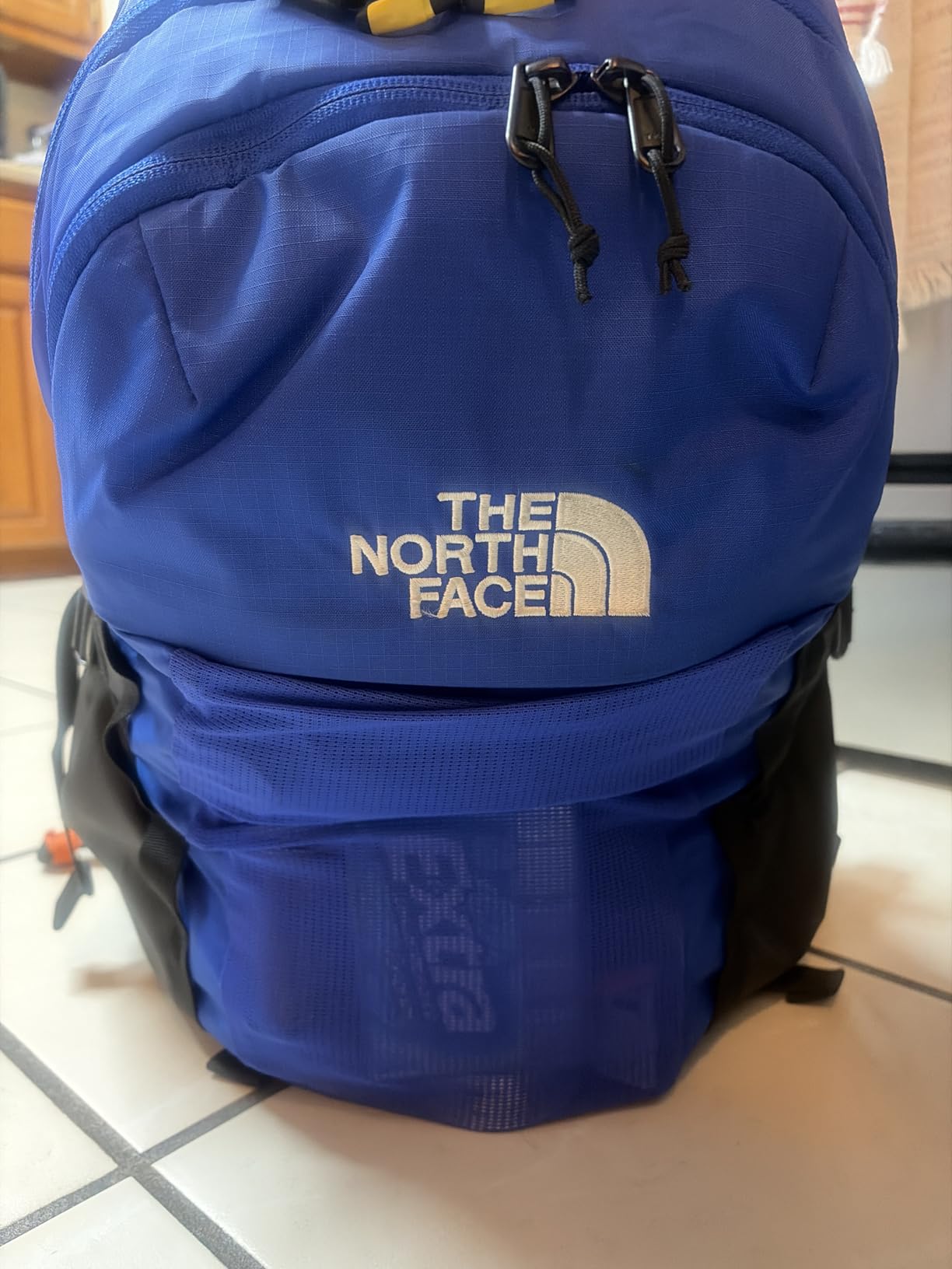 The North Face Recon Everyday Laptop Backpack, Blk/Blk-NPF, One Size | Daypack, Water Repellent, Laptop Sleeve, 2 Water Bottle Pockets customer photo 2