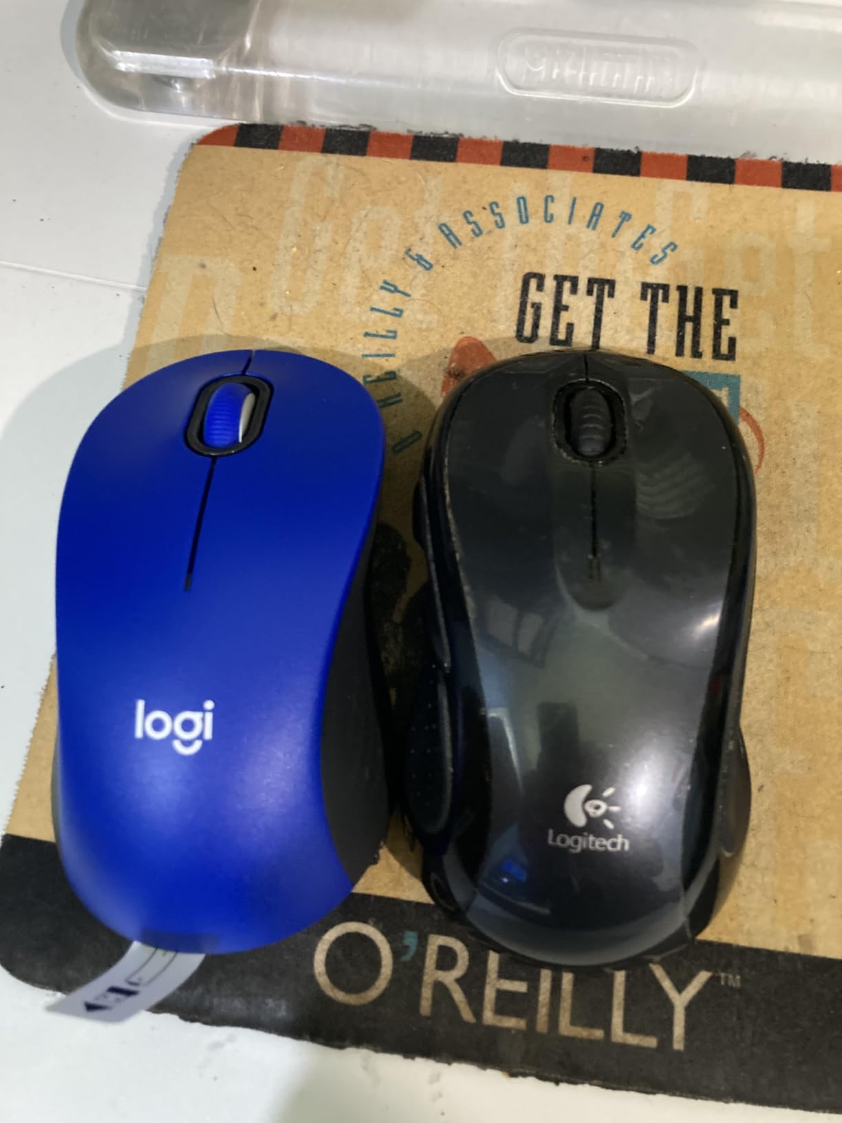 Logitech Signature M550 L Full Size Wireless Mouse Large Sized - Black | For Large Sized Hands, 2-Year Battery, Silent Clicks, Multi-Device Compatibility customer photo 2