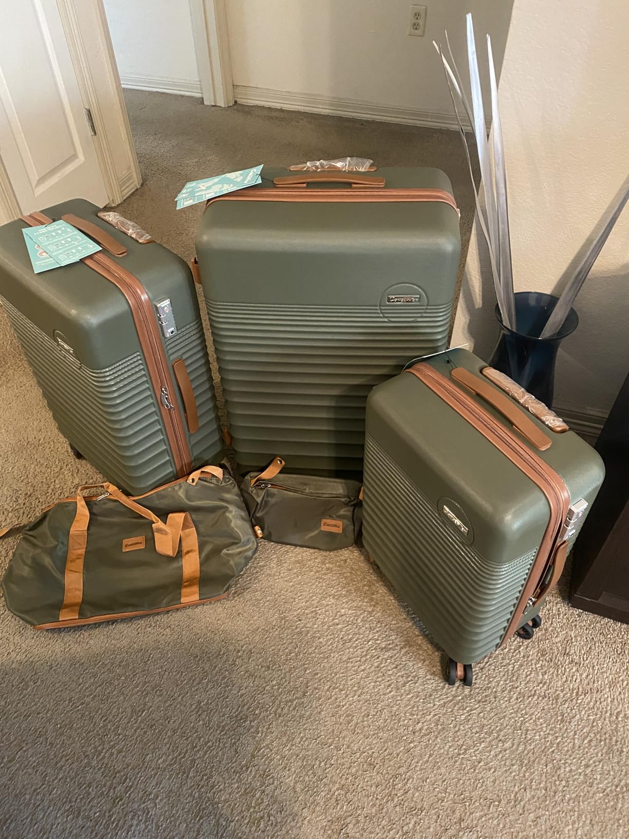 CONCEPTEN Luggage Sets 5 Piece, Hardshell Suitcase Set with TSA Lock, 8 Spinner Wheels customer photo 2