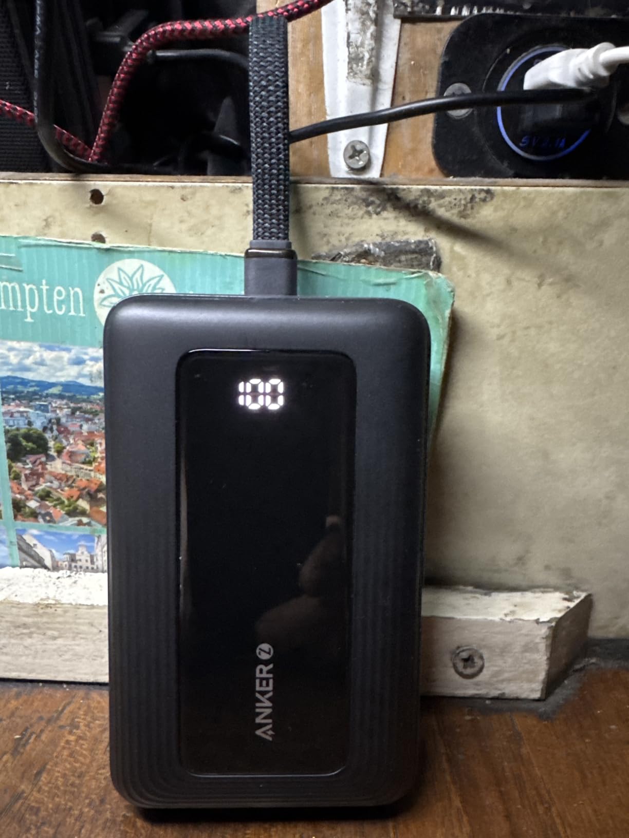 Anker Zolo Power Bank, 20,000mAh 30W Portable Charger with Built-in USB-C | High-Speed Charging for iPhone 17 / 16 / 15 Series, Galaxy, and More customer photo 1