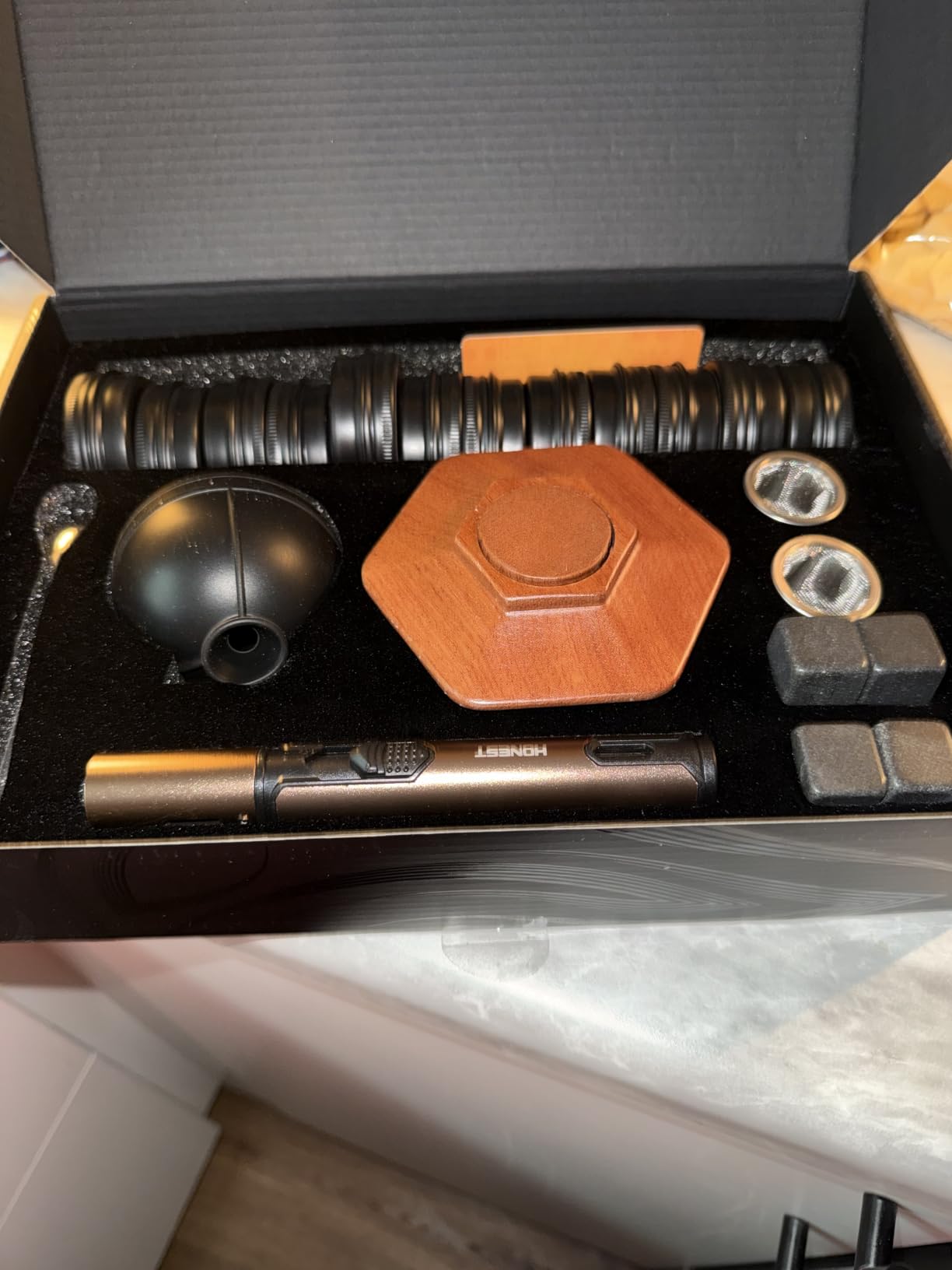 23Pcs Whiskey Smoker Kit with Torch - 12 Wood Chips, Ice Ball Mold, Cocktail Smoker Infuser Kit, Old Fashioned Drink Smoker Kit customer photo 1