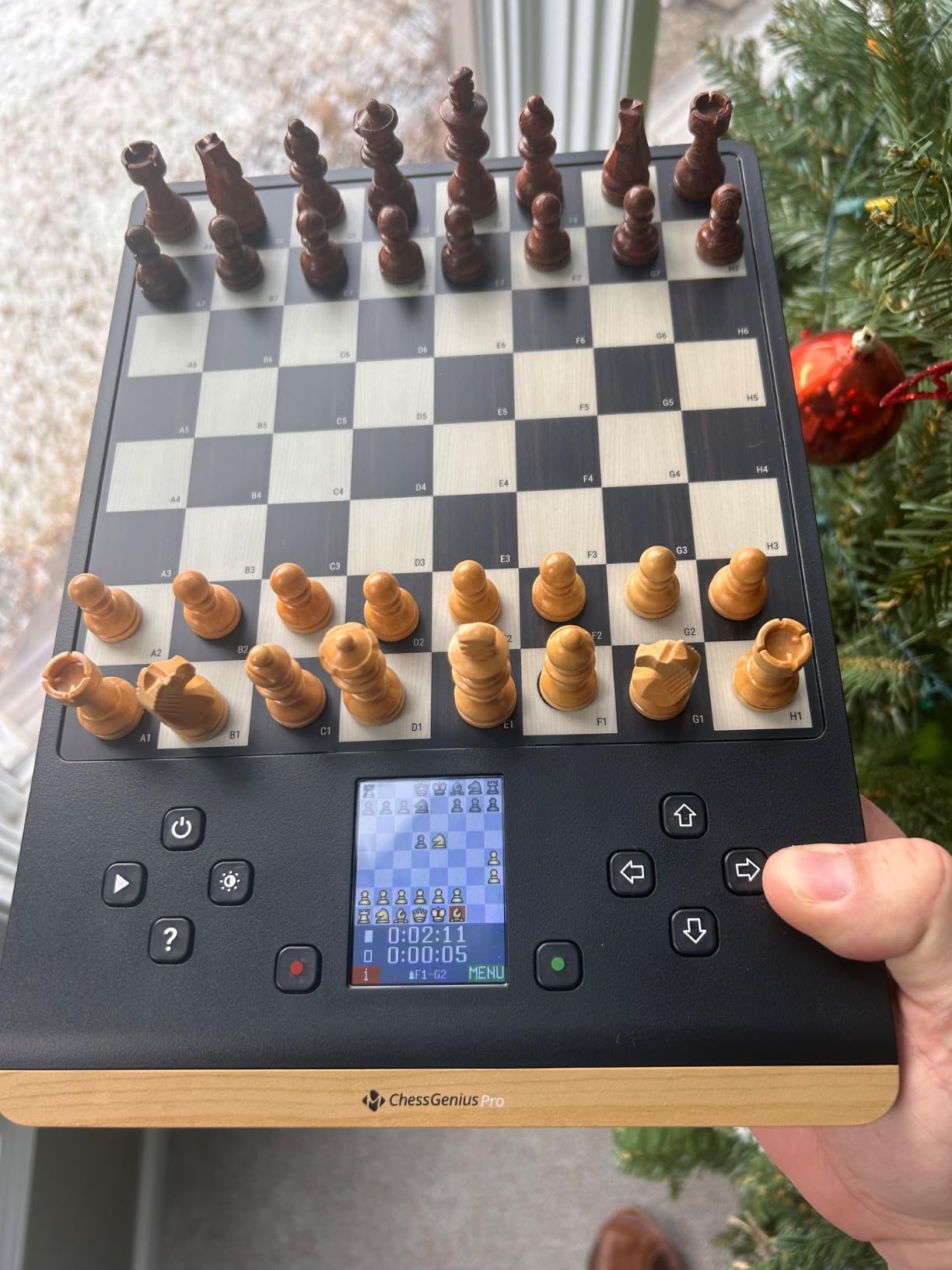 Millennium ChessGenius Pro Wood Edition M818 - Electronic Chess Board with Handcrafted Wooden Pieces & 2200 ELO Adaptive AI Coach, Magnetic Travel Design & HighSensity Pressure Sensors customer photo 1