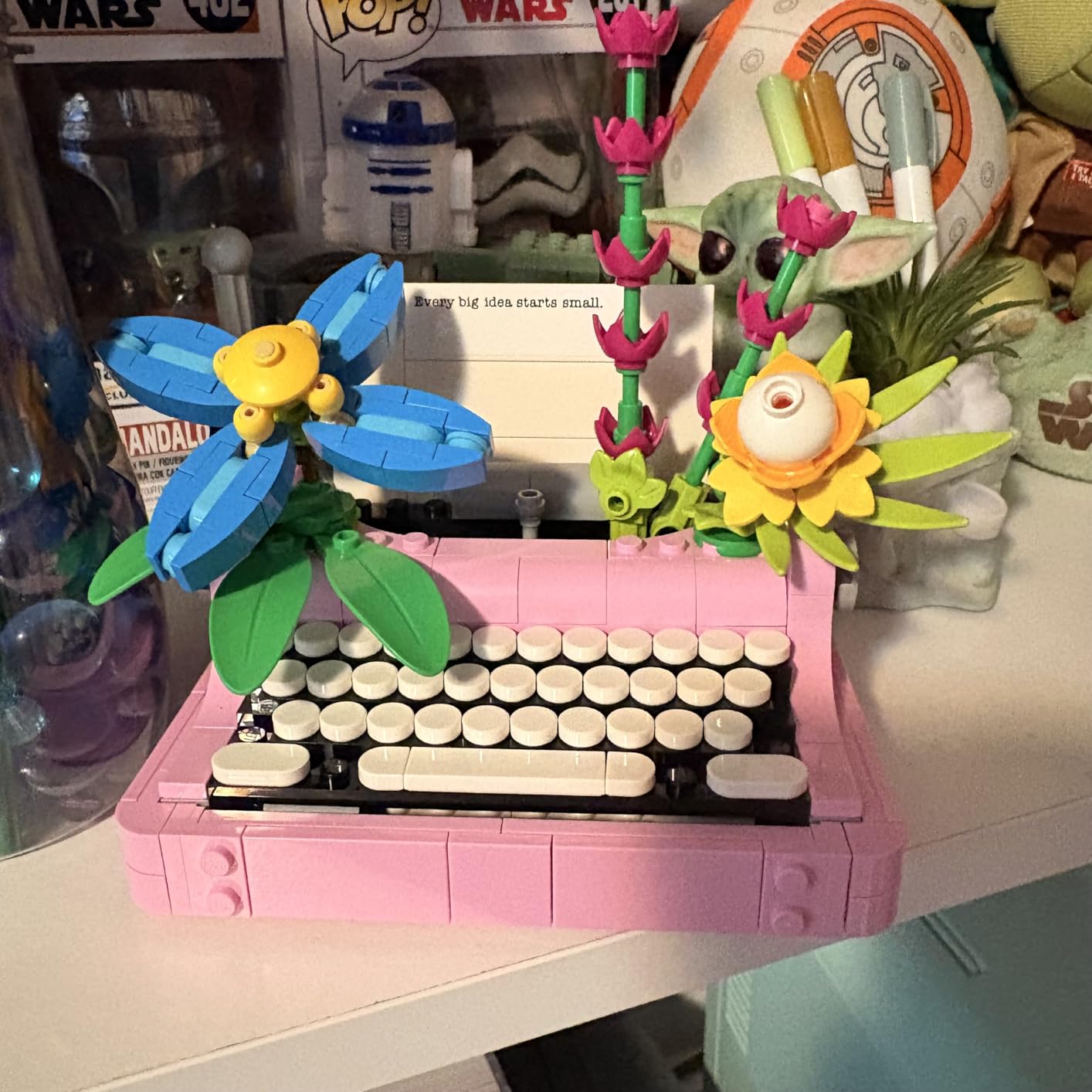 LEGO Creator 3 in 1 Typewriter with Flowers - Building Toy with 3 Building Options, Typewriter, Flowerpot with Pen & Notebook, or Keytar - Gift Idea for Birthdays - 31169 customer photo 2