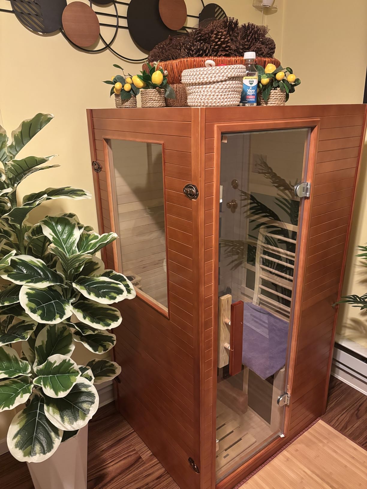 Real Relax Infrared Sauna 1 Person, Indoor Infrared Saunas for Home, Canadian Hemlock Wooden Dry Sauna, 950W 120V with Foot Warmer and 6 Heaters Panels, Compact Spa Room, 27.3