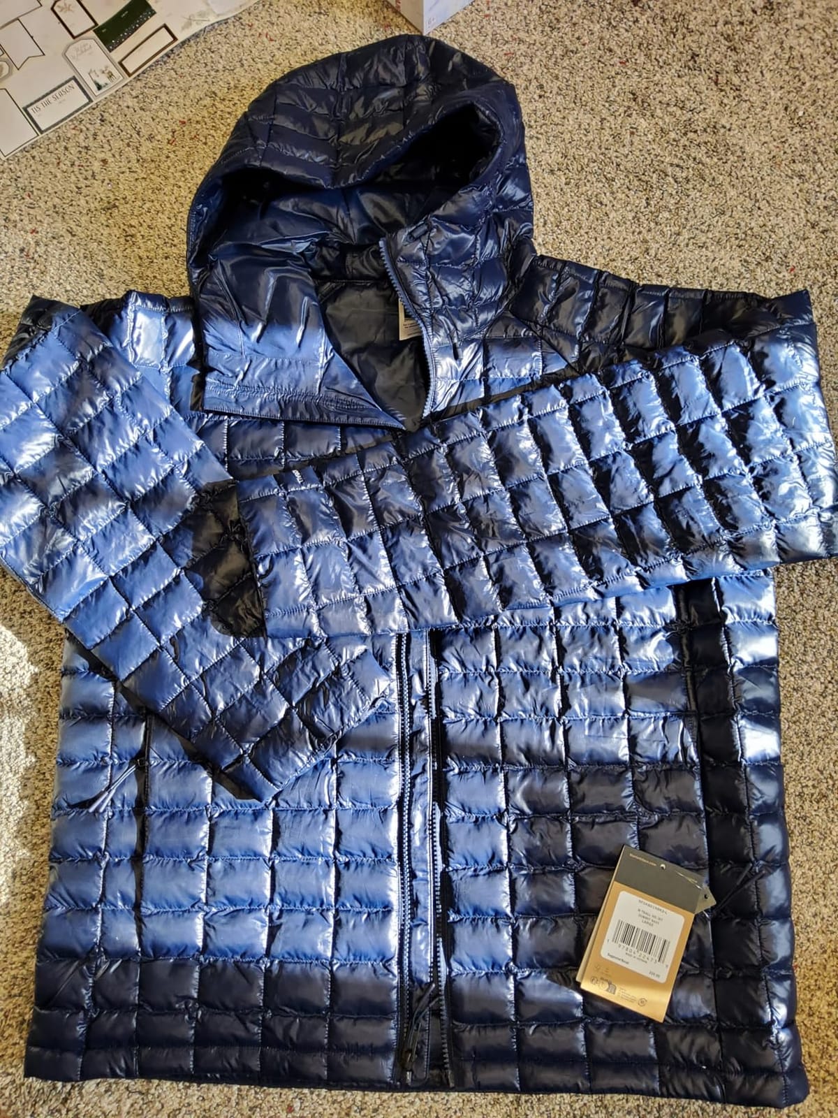 THE NORTH FACE Men's Thermoball Hooded Jacket | Lightweight, Wind & Water Resistant Fabric, Synthetic Insulation customer photo 2