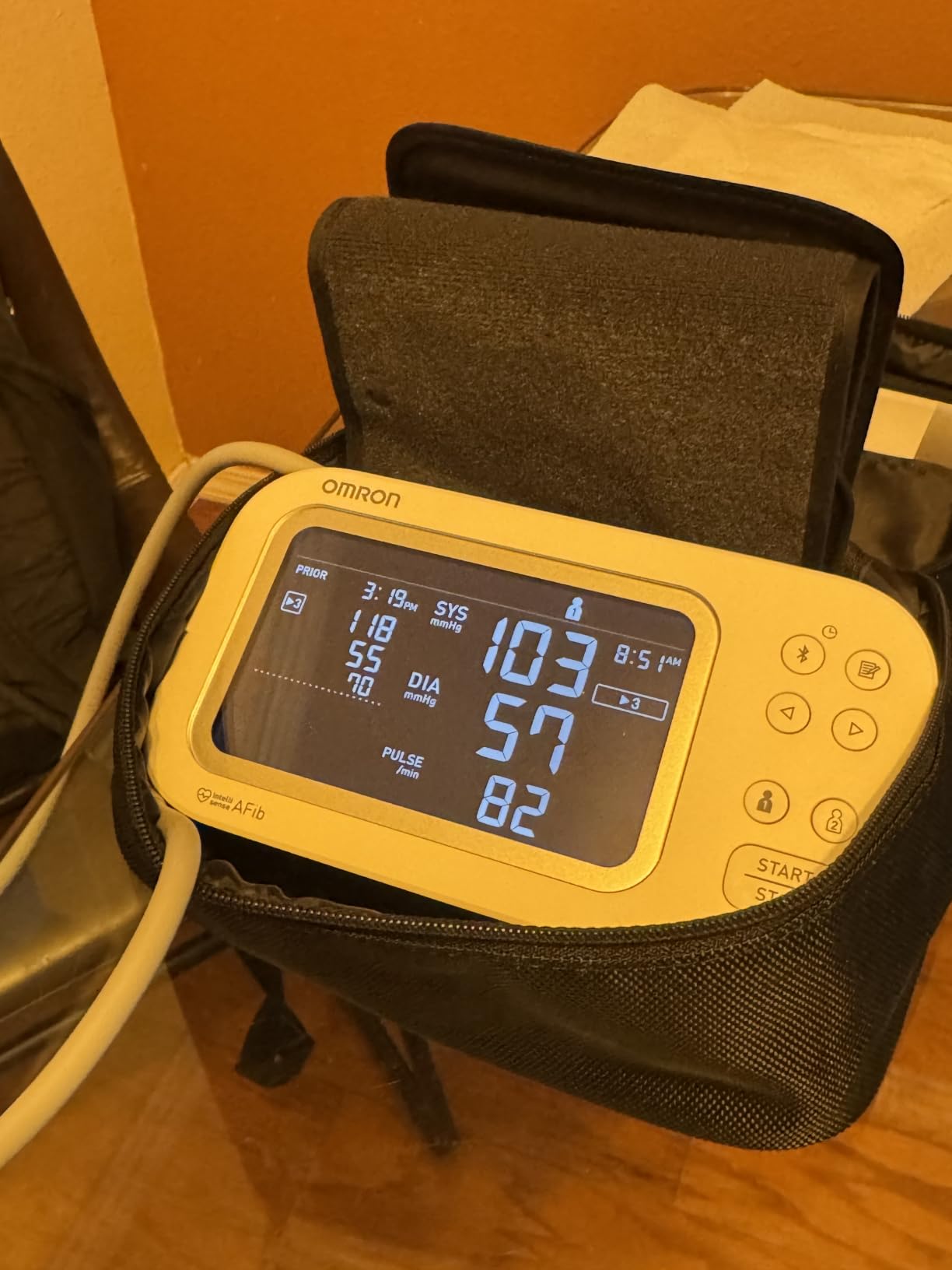 OMRON Platinum Blood Pressure Monitor & Upper Arm Blood Pressure Cuff | For Home Use - #1 Doctor & Pharmacist Recommended Brand - Clinically Validated - AFib Detection - Connect App customer photo 1