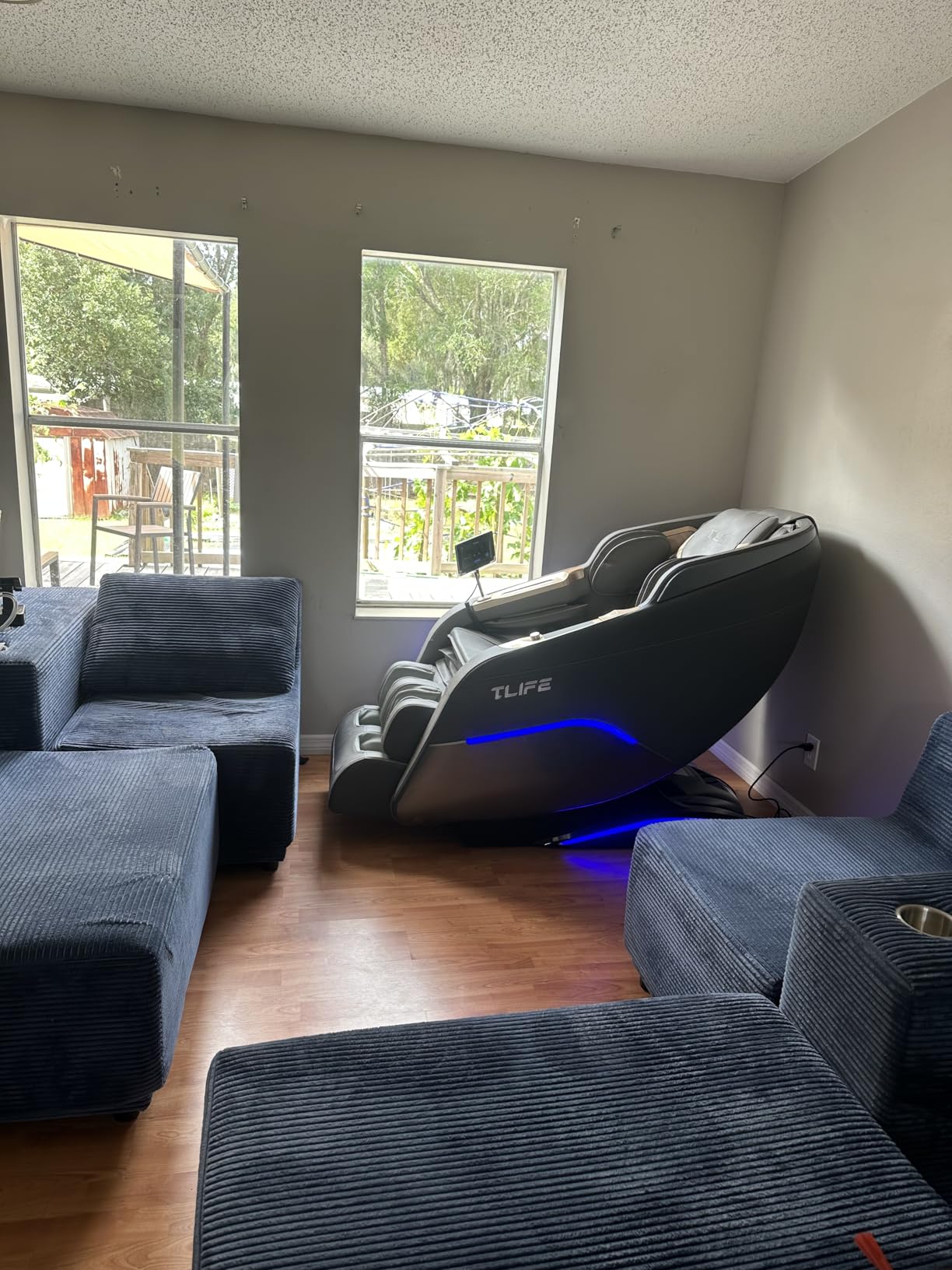 TLIFE Massage Chair Full Body 160° Zero Gravity SL-Track, 12 Modes, Black customer photo 1