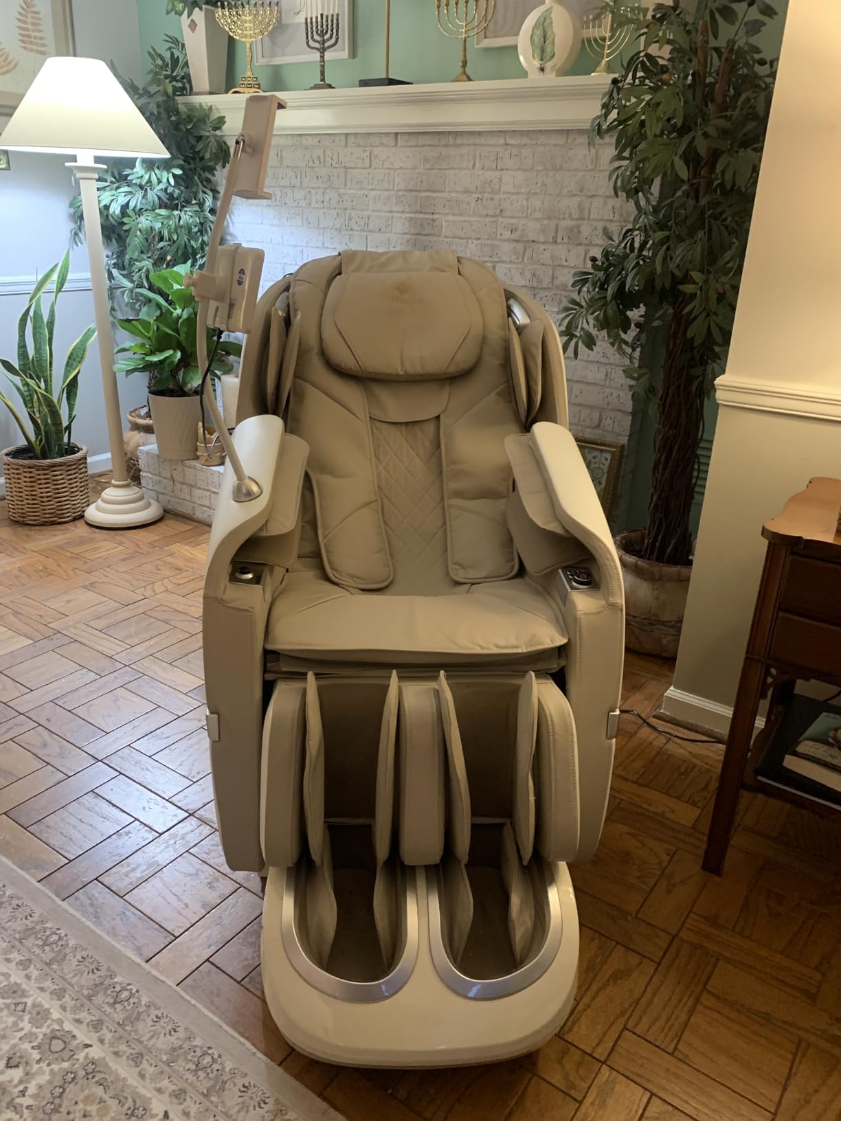 KoziSense A18 Zero Gravity Full Body Massage Chair with Heat, Voice Control, Body Scan customer photo 1