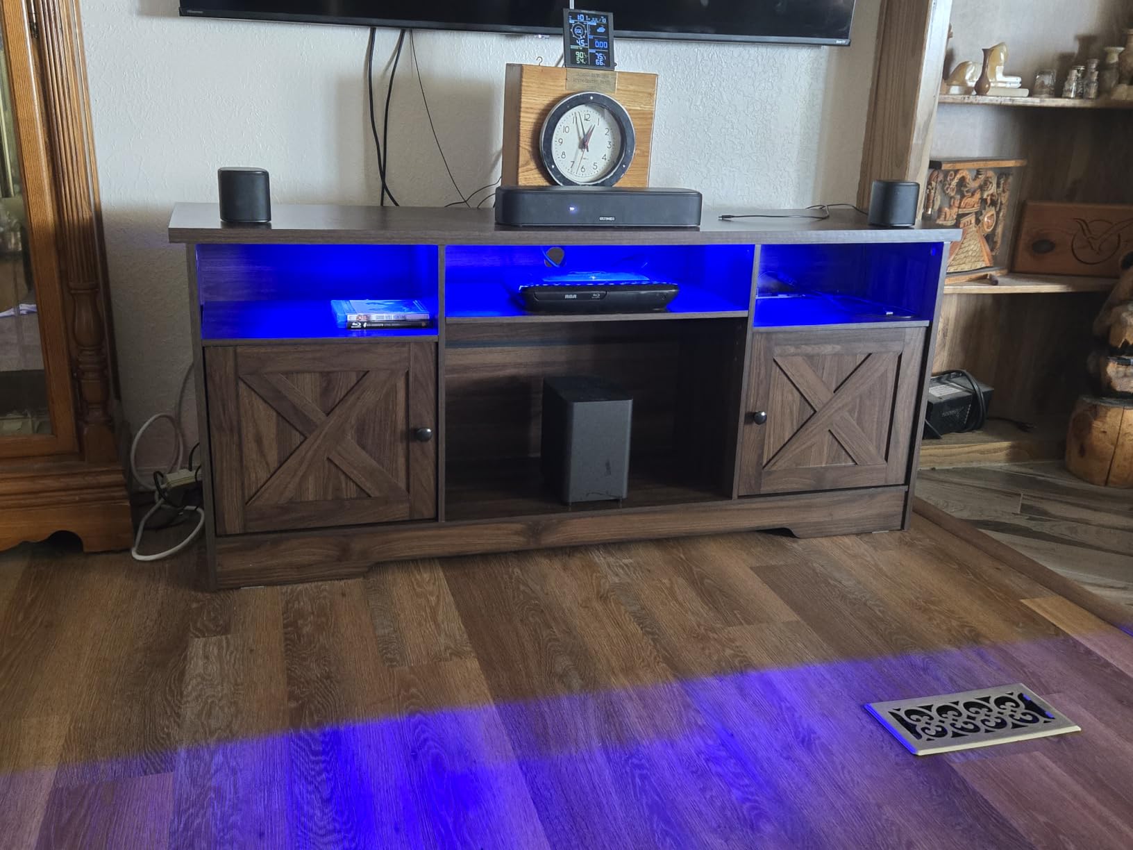 Casaottima TV Stand for 65 Inch TV, Farmhouse Entertainment Center with Power Outlet & LED Light and Storage Cabinets, Console Table and Media Furniture for Living Room Bedroom, White customer photo 2