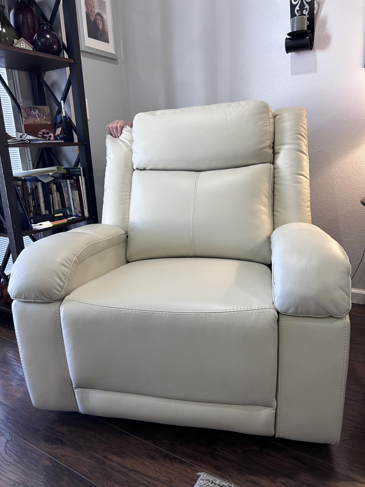 Watson & Whitely Oversized Genuine Leather Power Recliner Chair, Navy Blue | Wall Hugger Recliner for Big and Tall, Power Headrest, Charging Ports, Extra-Large Reclining Sofa for Living Rooms customer photo 1