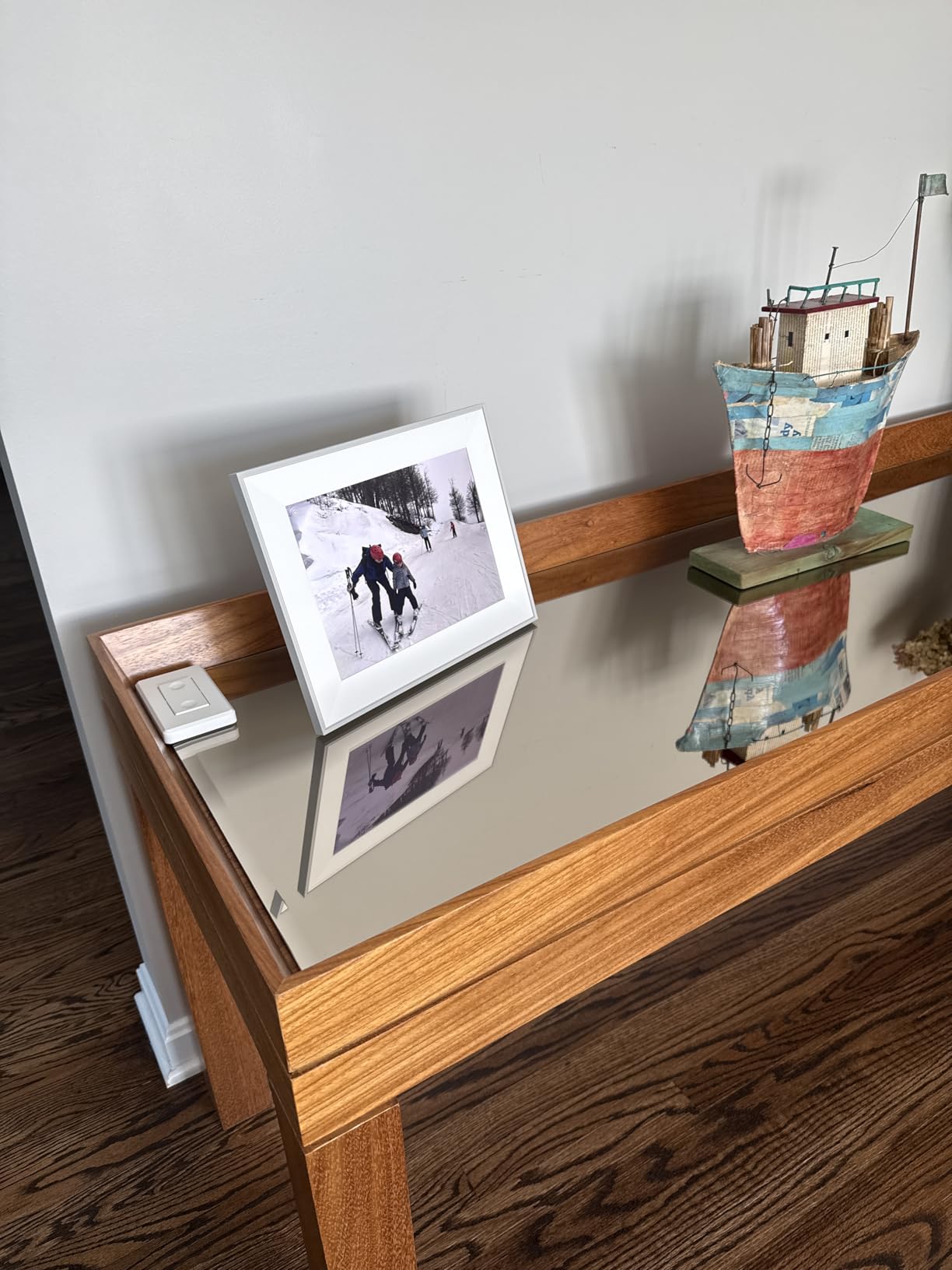 Aura HD Digital Picture Frame | Limited Edition: The Best Frame for Gifting | Wirecutter's best digital frame, no subscription, free unlimited photos and video, 1-minute set up, gift-ready, high-res customer photo 1