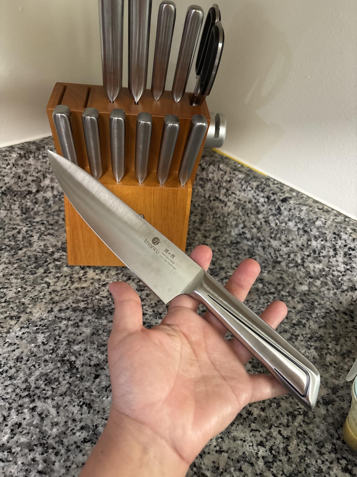 imarku Japanese High Carbon Stainless Steel Knife Set with Block, Precision-Forged Gyutou Kitchen Knives with Built-in Sharpener, Ultra-Sharp 10-15° Edge, Ergonomic Non-Slip Handle, Dishwasher Safe customer photo 2