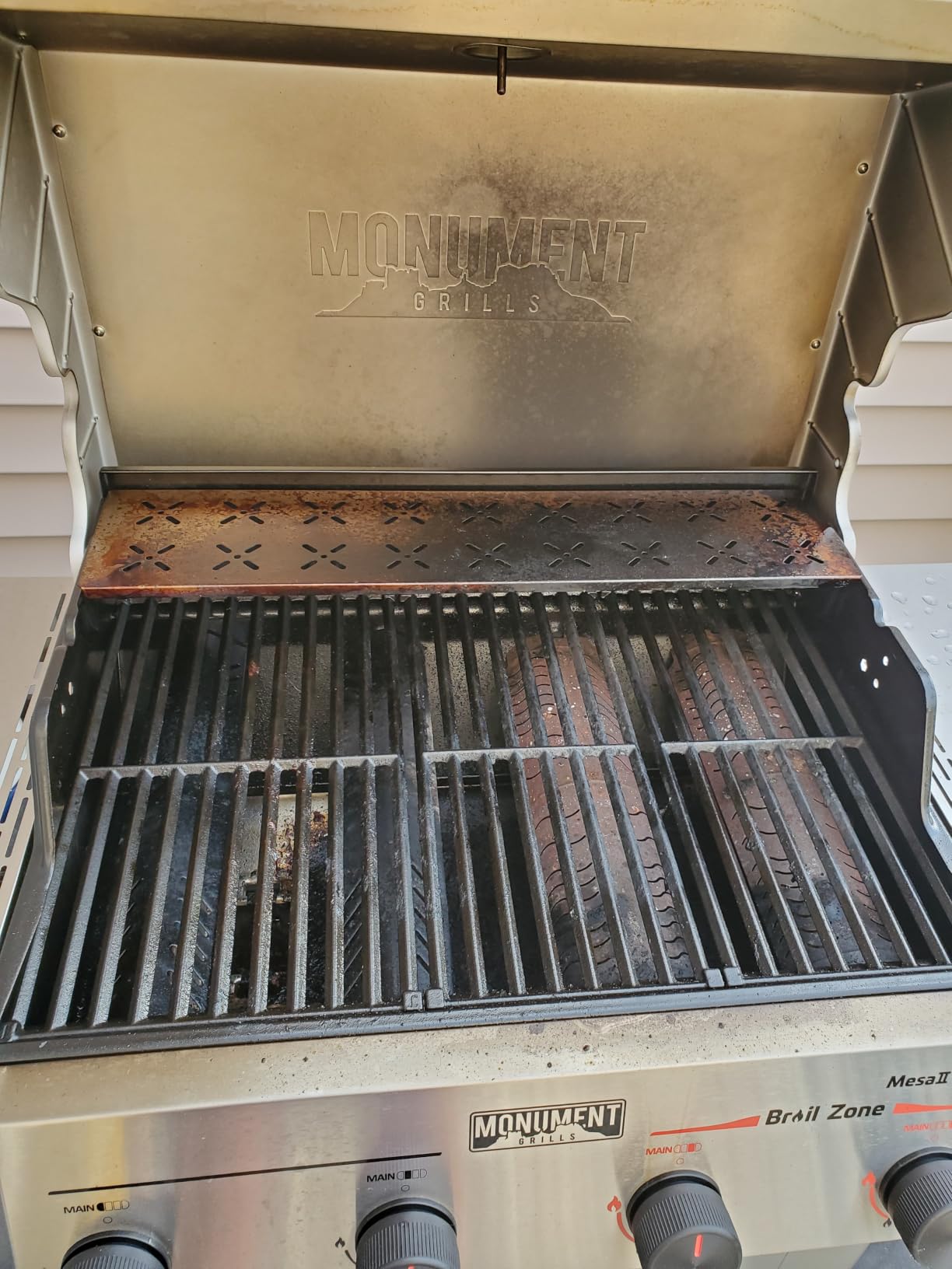 Monument Grills Mesa 2 410FBZ 4-Burner Propane Gas Grill with Broil Zone, Stainless Steel customer photo 1