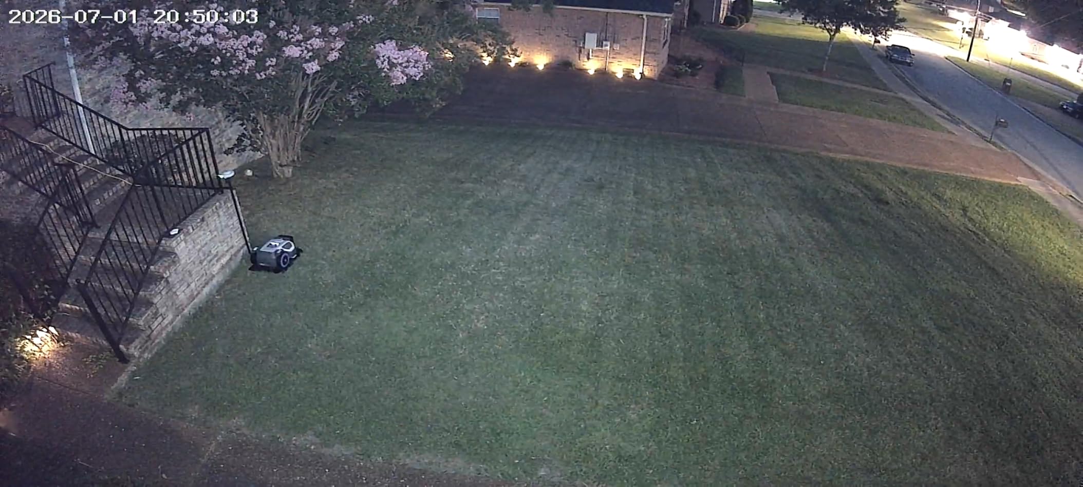 ANTHBOT M5 Robot Lawn Mower 1/8 Acre, Dual Vision+Full-Band RTK Robotic Lawnmower, No Perimeter Wire, App Control Obstacle Avoidance, 45% Slope, Cutting Height, Multi-Zone Mapping customer photo 1