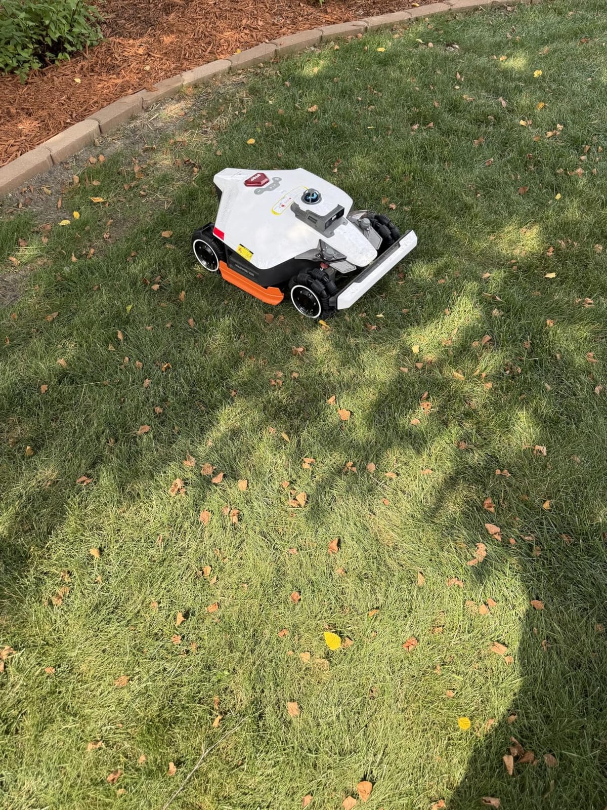 Mammotion LUBA 3 AWD 3000H Robot Lawn Mower, 0.75 Acre, 2.2-4.0 Cutting Height | 360 LiDAR+NetRTK+AI Vision, 5400 sq.ft/h, AWD for 80% Slopes, 30 Multi-Zone Management customer photo 1
