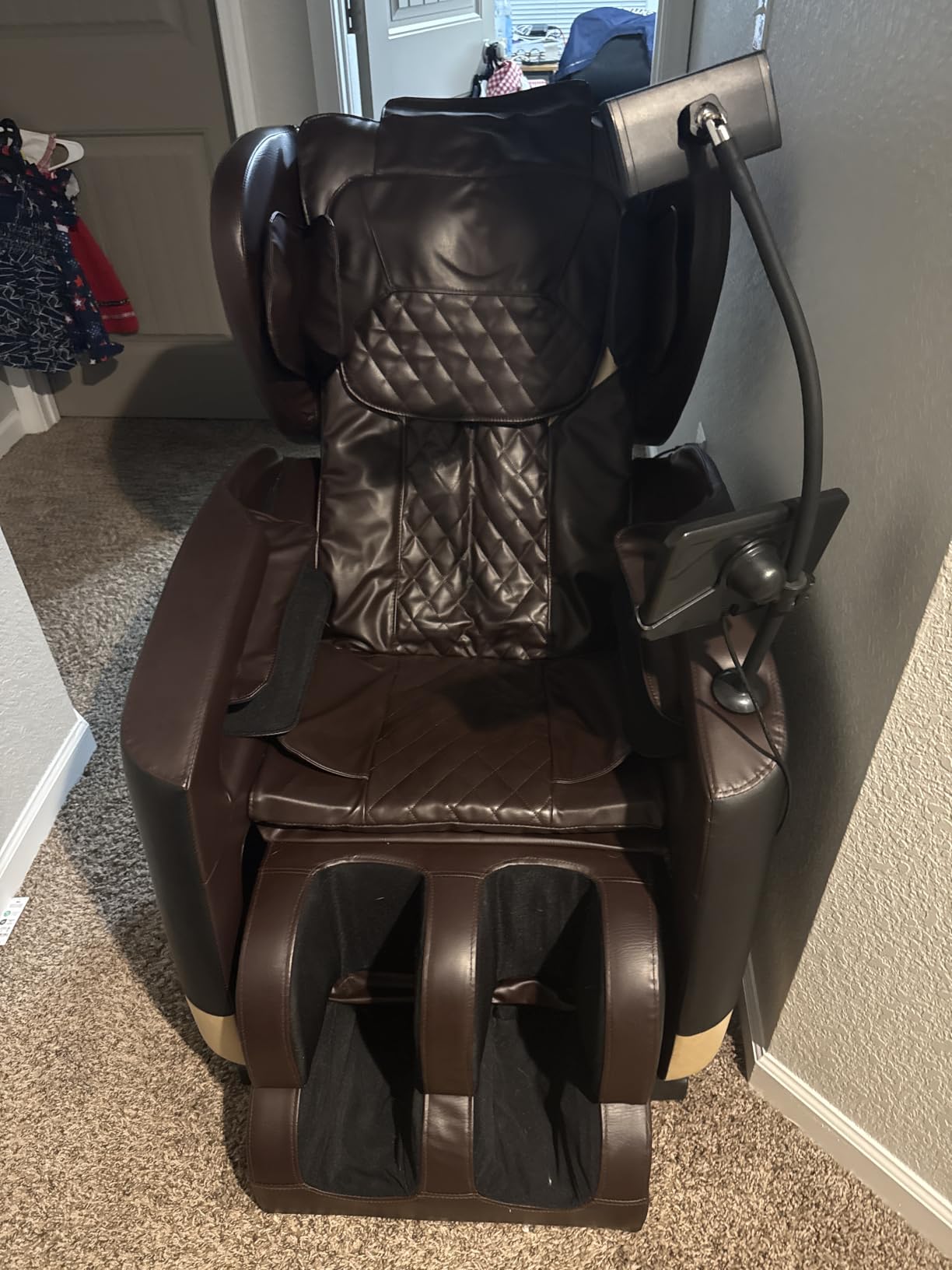 FURNIMAT Massage Chair Full Body Zero Gravity Recliner, 2026 New Version customer photo 2