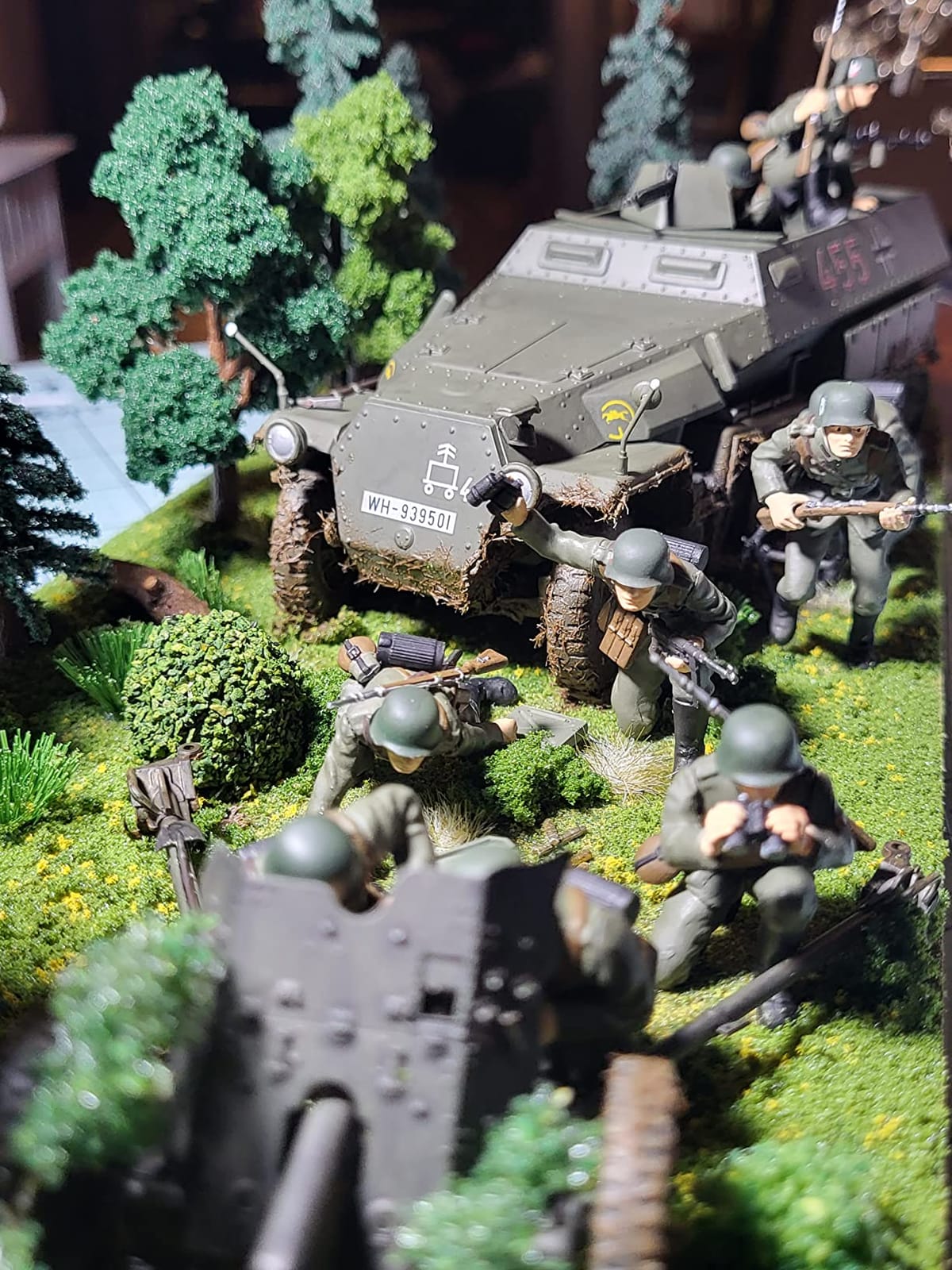 Tamiya 35020 1/35 German Hanomag SDKFZ 251/1 Plastic Model Kit customer photo 1