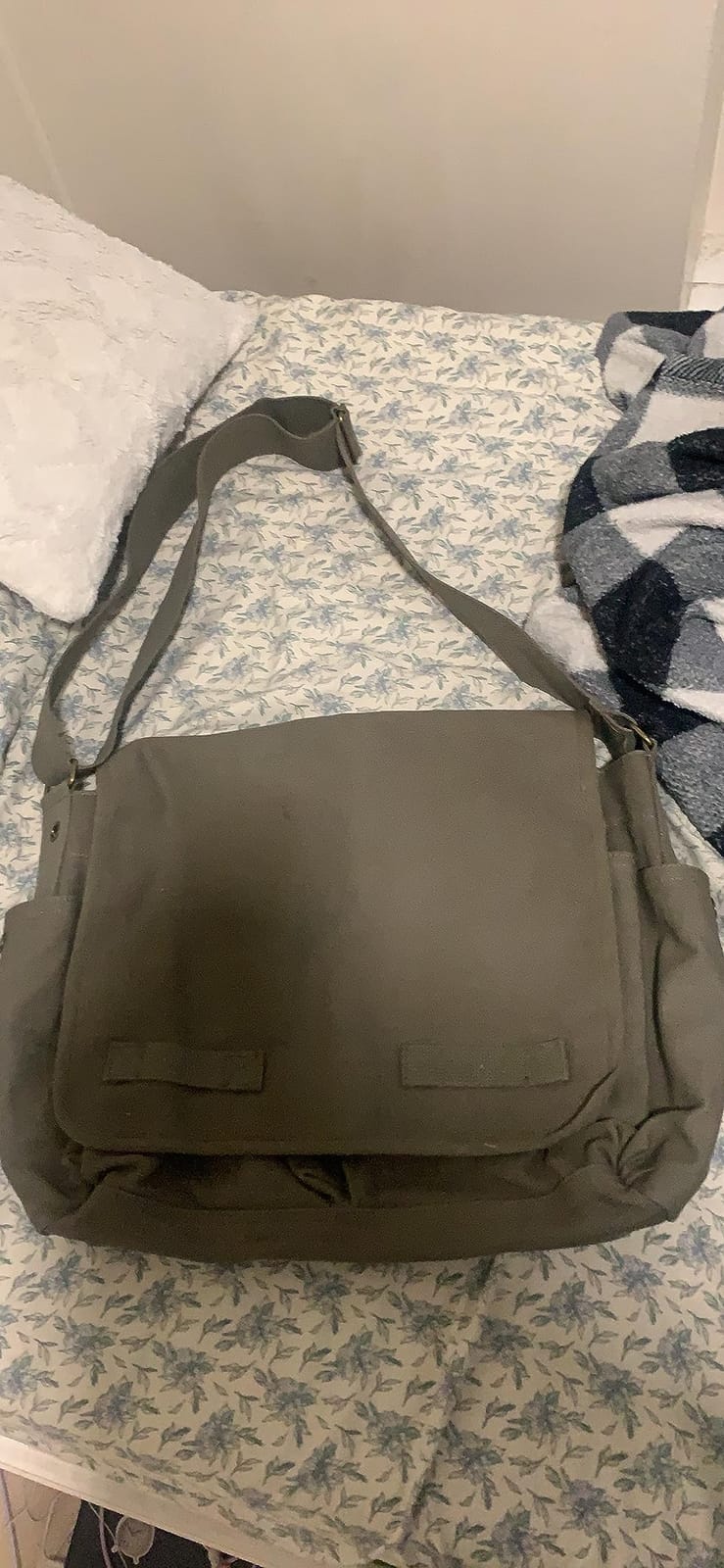 ARMYU Olive Green Original Heavyweight Cotton Canvas Classic Heavyweight Military Messenger Bag + Streamer customer photo 2