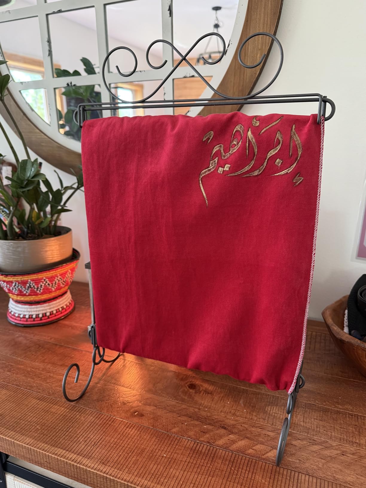 Ackfeld Scroll Single Stand 12in x 14in – Tabletop Display Stand for Mini Quilts, Banners & Needlework Projects customer photo 2
