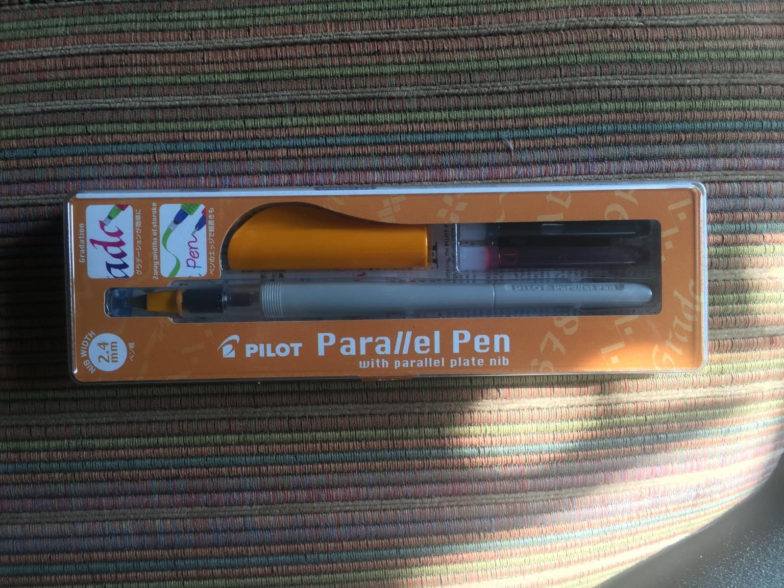 Pilot Parallel Calligraphy Pen Set, 2.4mm Nib with Black and Red Ink Cartridges (90051) customer photo 1