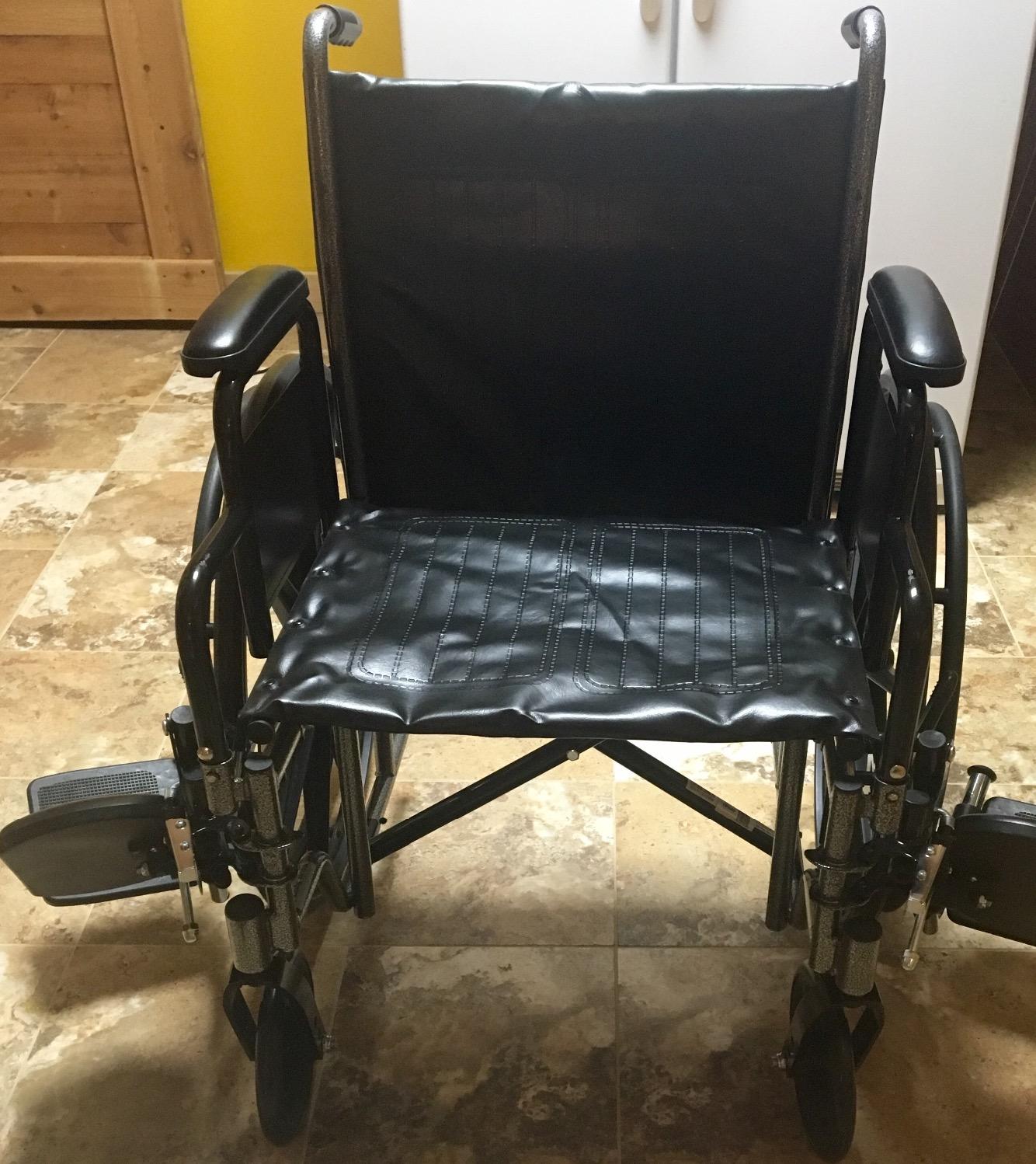 Drive Medical SSP220DDA-ELR Silver Sport 2 Transport Wheelchair, Black customer photo 2