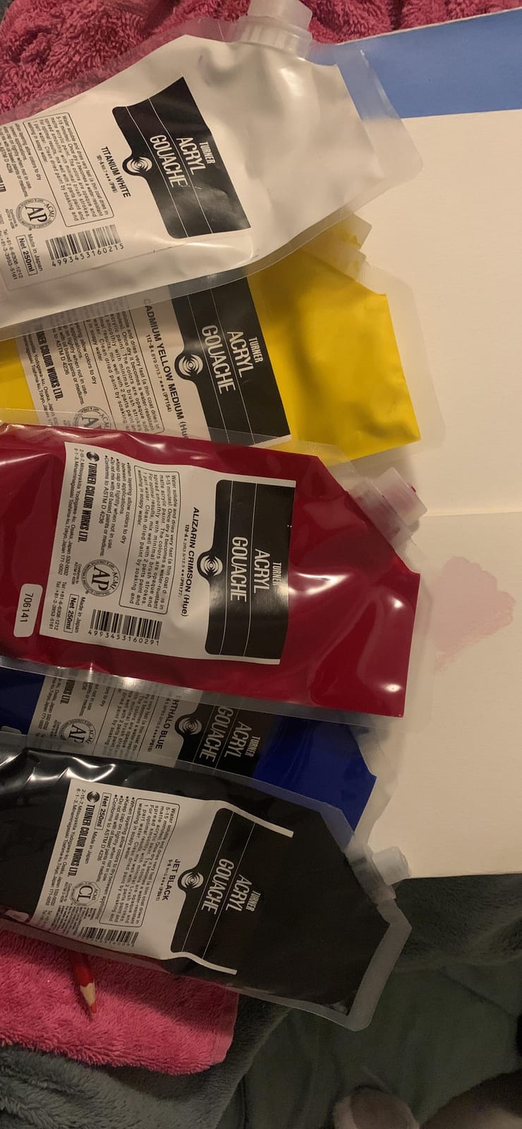 Turner Colour Works Acryl Gouache Artist Acrylic Paint - Single 20 ml Tube - Gold Light customer photo 1