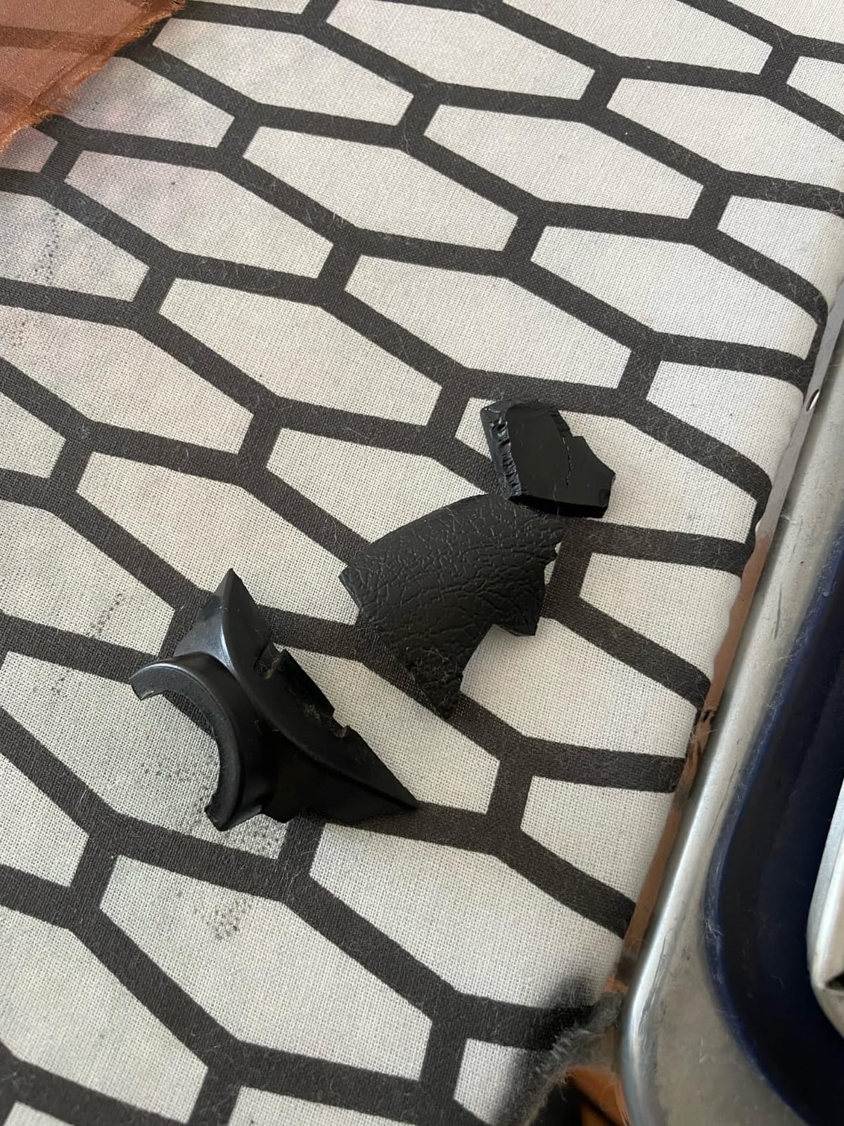 Gravity- Feed Steam Iron ~ Silver star ES-300 customer photo 2