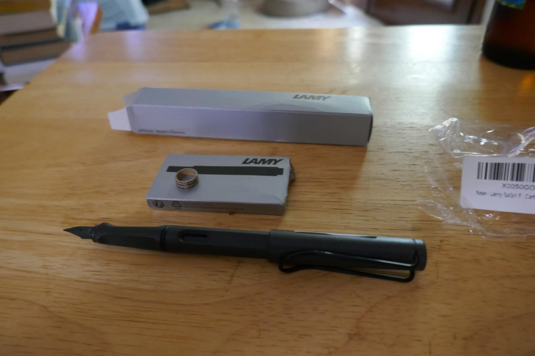 Lamy Safari Fountain Pen (17F) Umber + 5 Black Ink Cartridges (1203886) customer photo 2