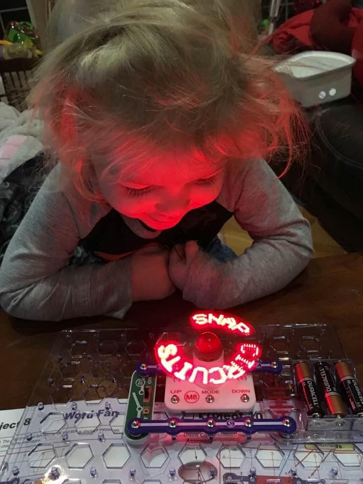 Snap Circuits “Arcade”, Electronics Exploration Kit, Stem Activities for Ages 8+, Full Color Project Manual (SCA-200) customer photo 2