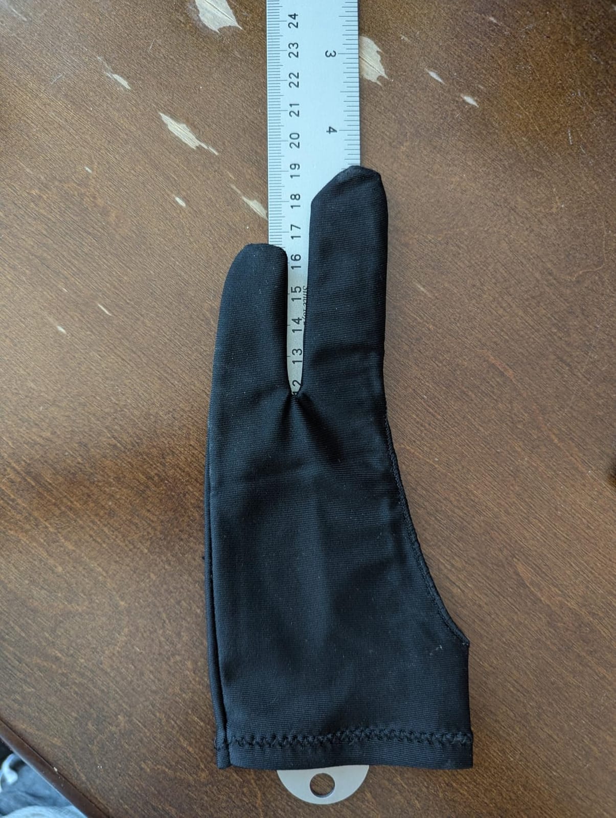 HUION Artist Drawing Glove, One Size, Left or Right Hand customer photo 2