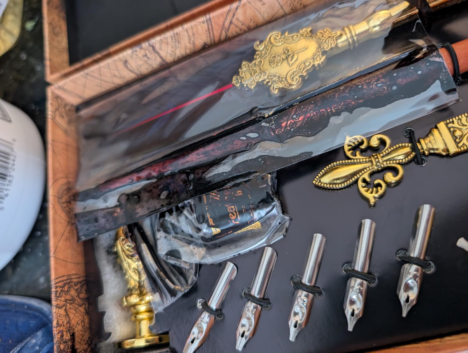 Hethrone Feather Pen and Ink Set Calligraphy Fountain Dip Pens customer photo 1
