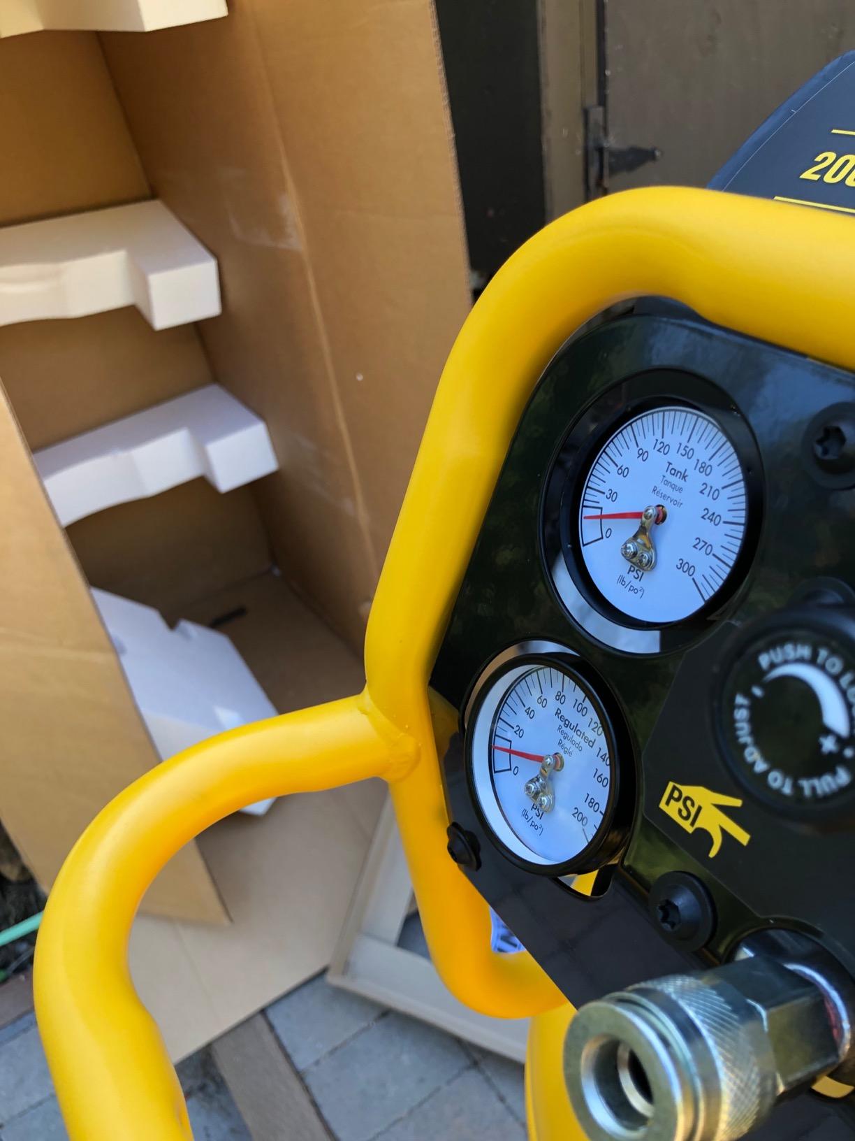 DEWALT 27-Gallon Vertical Portable Air Compressor (DXCM271.COM) customer photo 2