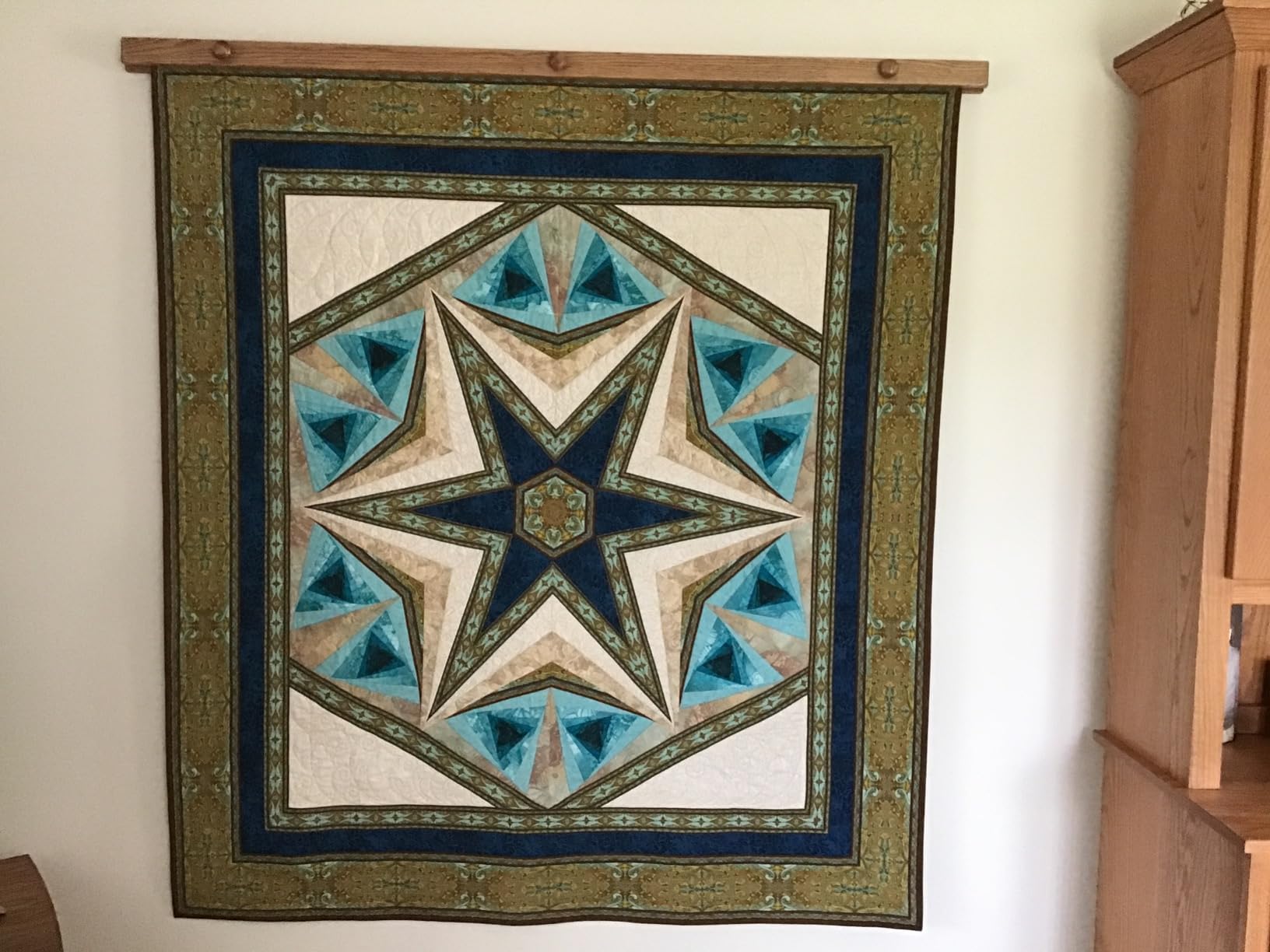 RRD Amish Made Quilt Rack Wall Mount - Rustic Tapestry Hangers for Rugs, Tapestries & Quilts - Maple Wood, Antique Slate Stain, 30' customer photo 1
