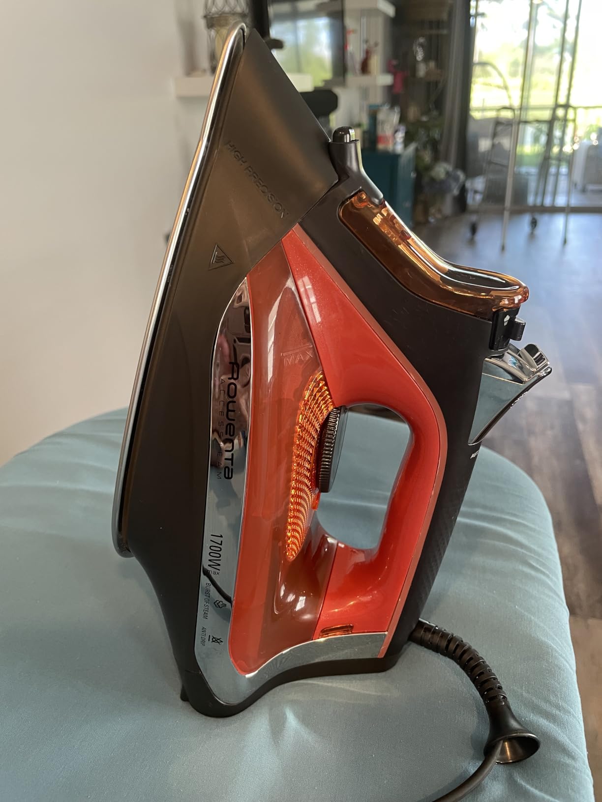Rowenta Iron Steamer for Clothes, Stainless Steel Soleplate Steam Iron, Microsteam Holes, 1700 Watts, Lightweight, Auto-off, Black, DW2360 customer photo 1