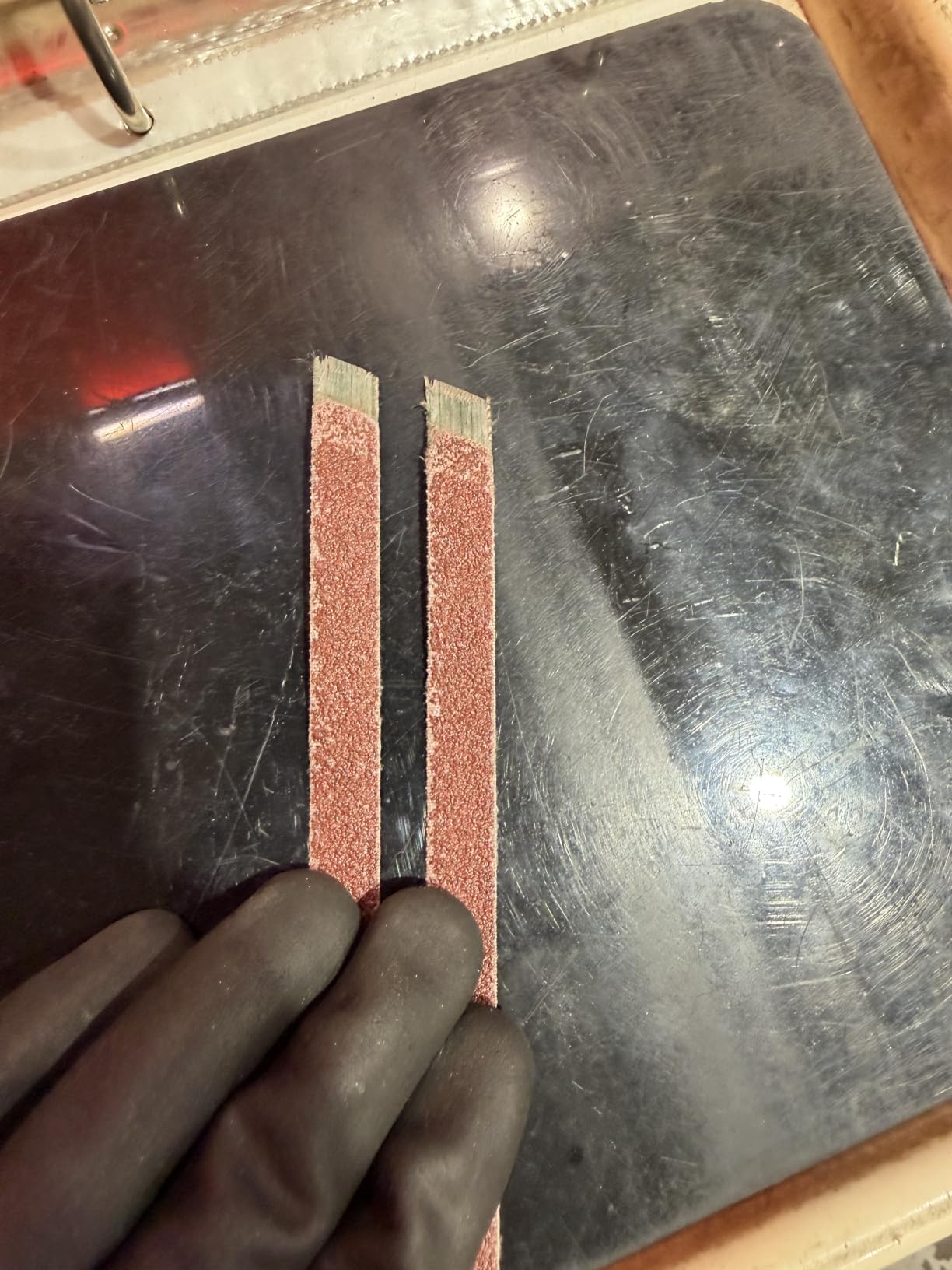 POWERTEC 1/2 x 18 Inch Sanding Belts, 50PK, 10 each of 40/80/120/180/240 Grits, Aluminum Oxide Belt Sander Sanding Belt Assortment for Air File Belt Sander, Woodworking, Metal Polishing (40182-1) customer photo 1