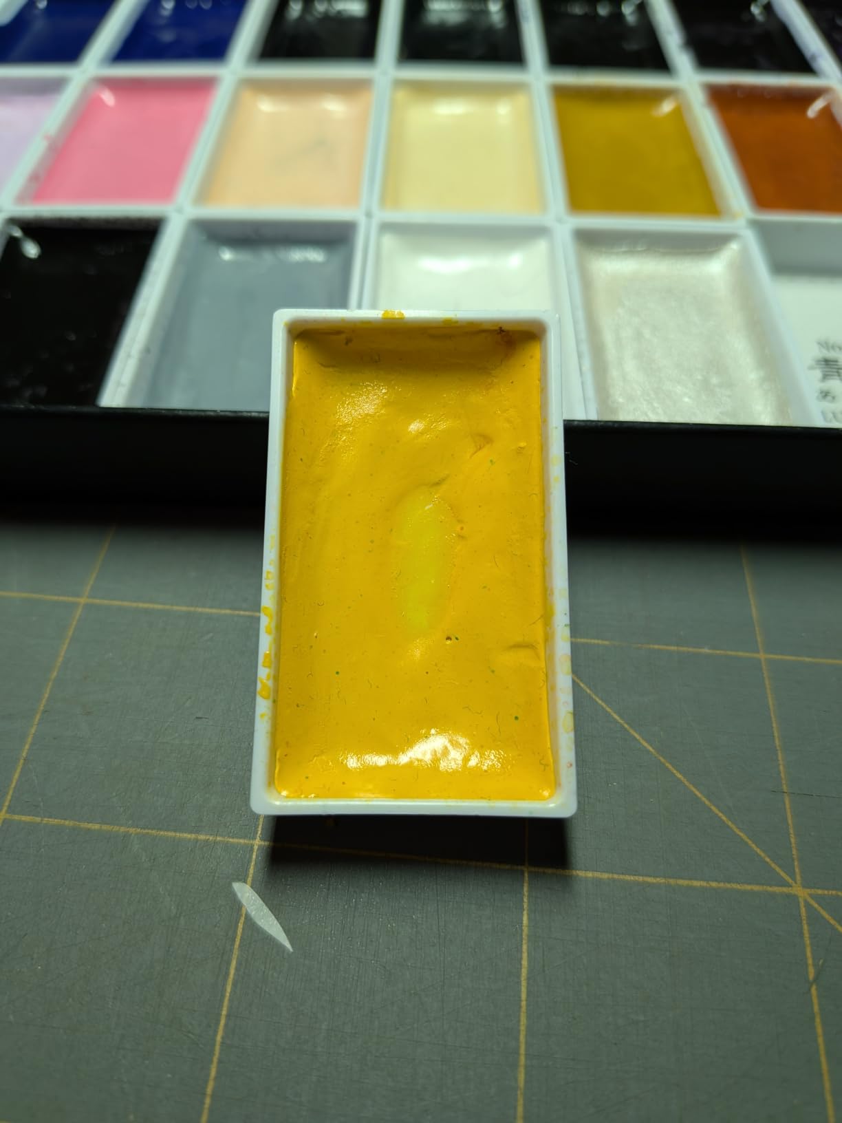 Kuretake Gansai Tambi Watercolor Paint Set, 48 Colors, Made in Japan customer photo 2