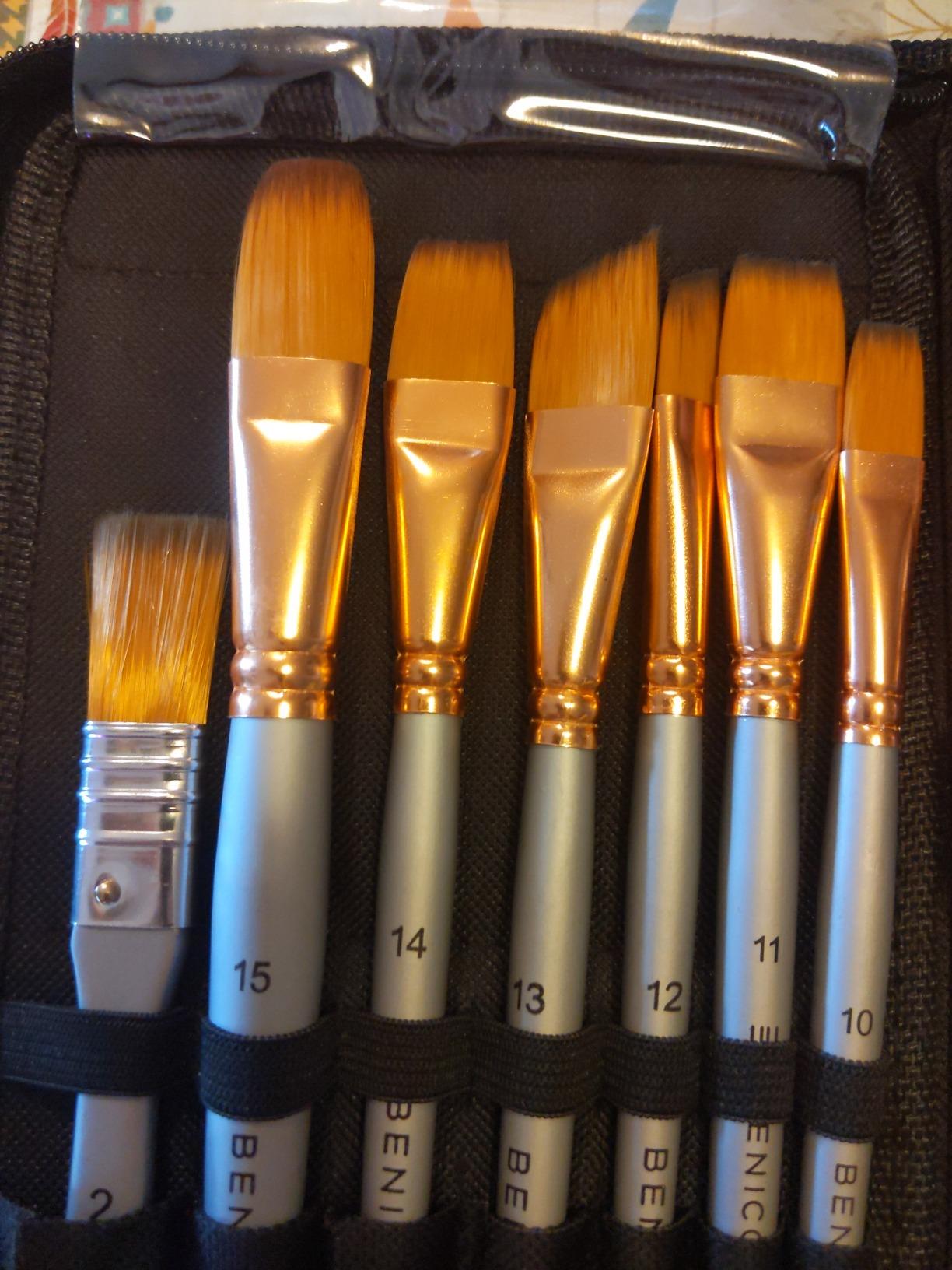 Acrylic Paint Brush Set of 16, Artist Paint Brushes for Acrylic Painting customer photo 1