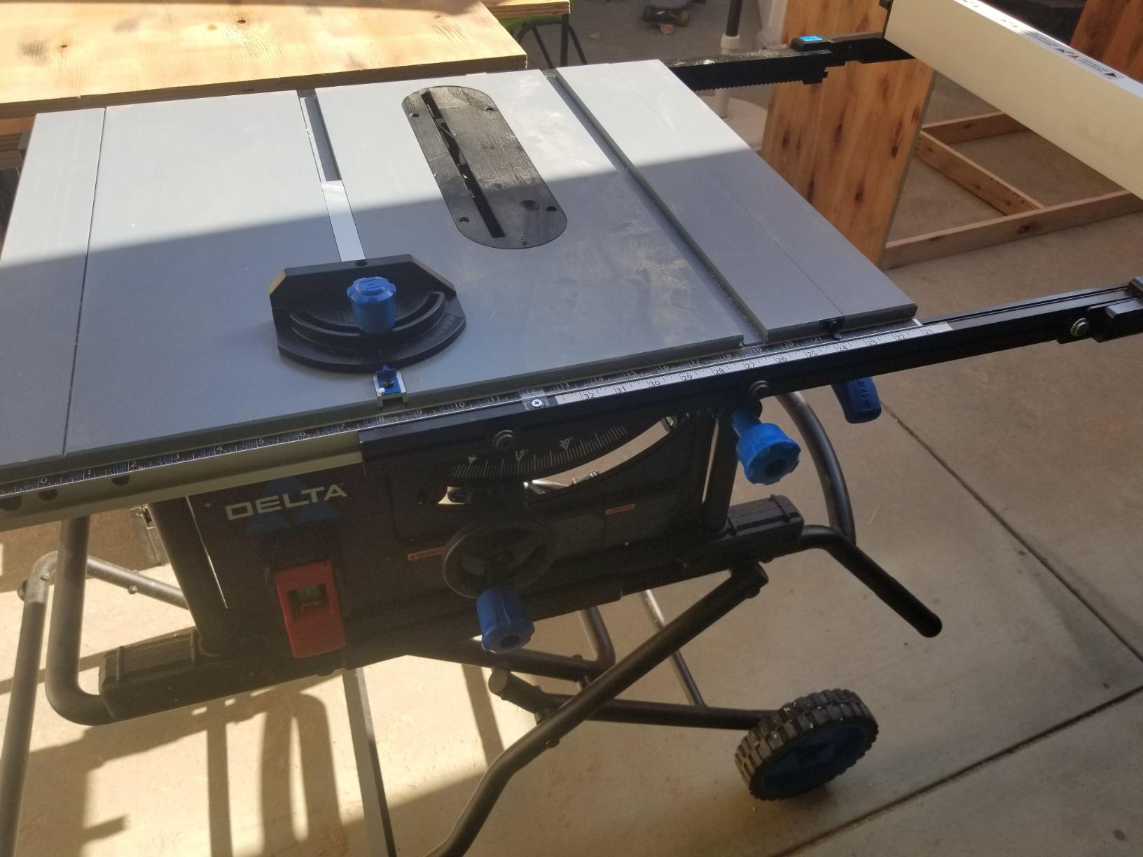 Delta 36-6023 10 Inch Table Saw with 32.5 Inch Rip Capacity customer photo 2