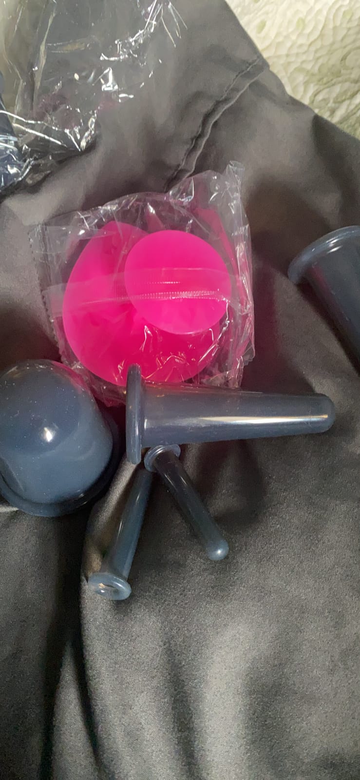 BBTO Silicone Facial Cupping Set, Vacuum Massage Cup Kit for Body, Face, Neck, Back, and Eye, 6 Cups and Exfoliating Brush(Black) customer photo 1