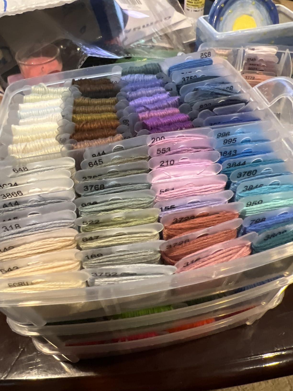 INSCRAFT 403 Pack Embroidery Kits for Adults, 250 Colours Embroidery Threads, Cross Stitch Kits for Beginners Bracelet and Craft Making, 153 Pcs Cross Stitch Tool, 4-Tier Transparent Craft Storage Box customer photo 1